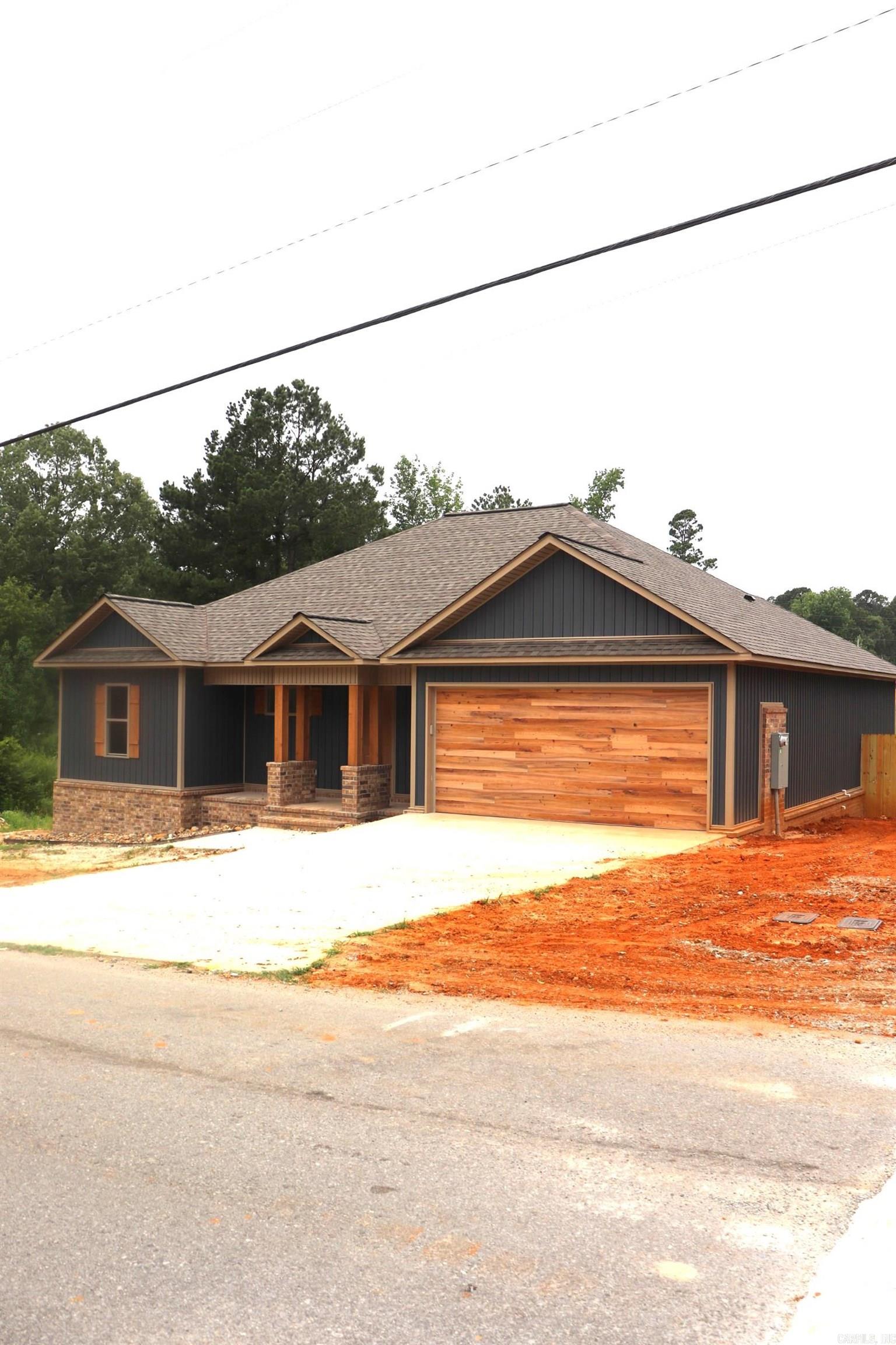1001 N Red  Sheridan, AR