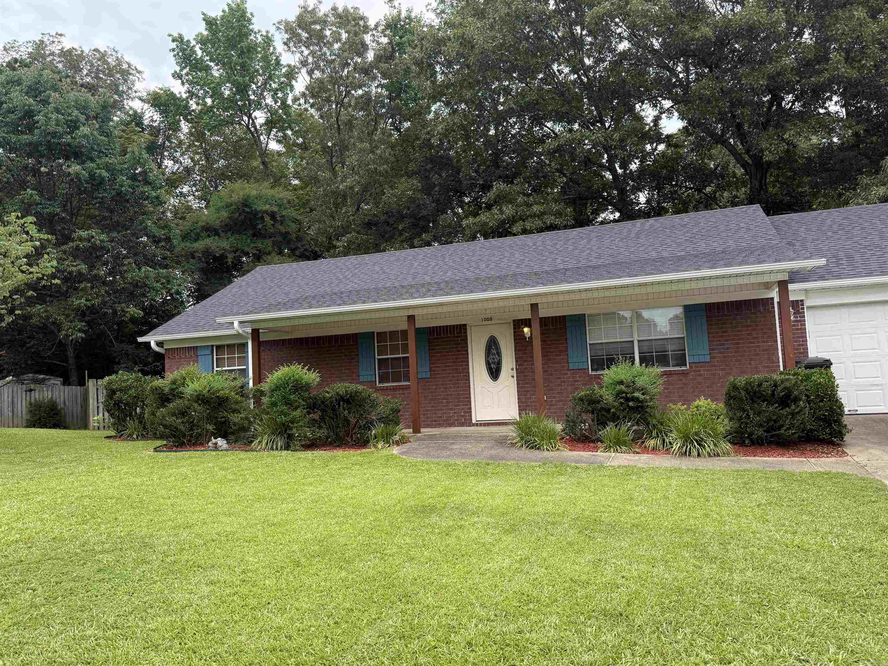 1008 Fox Ridge Drive  Benton, AR