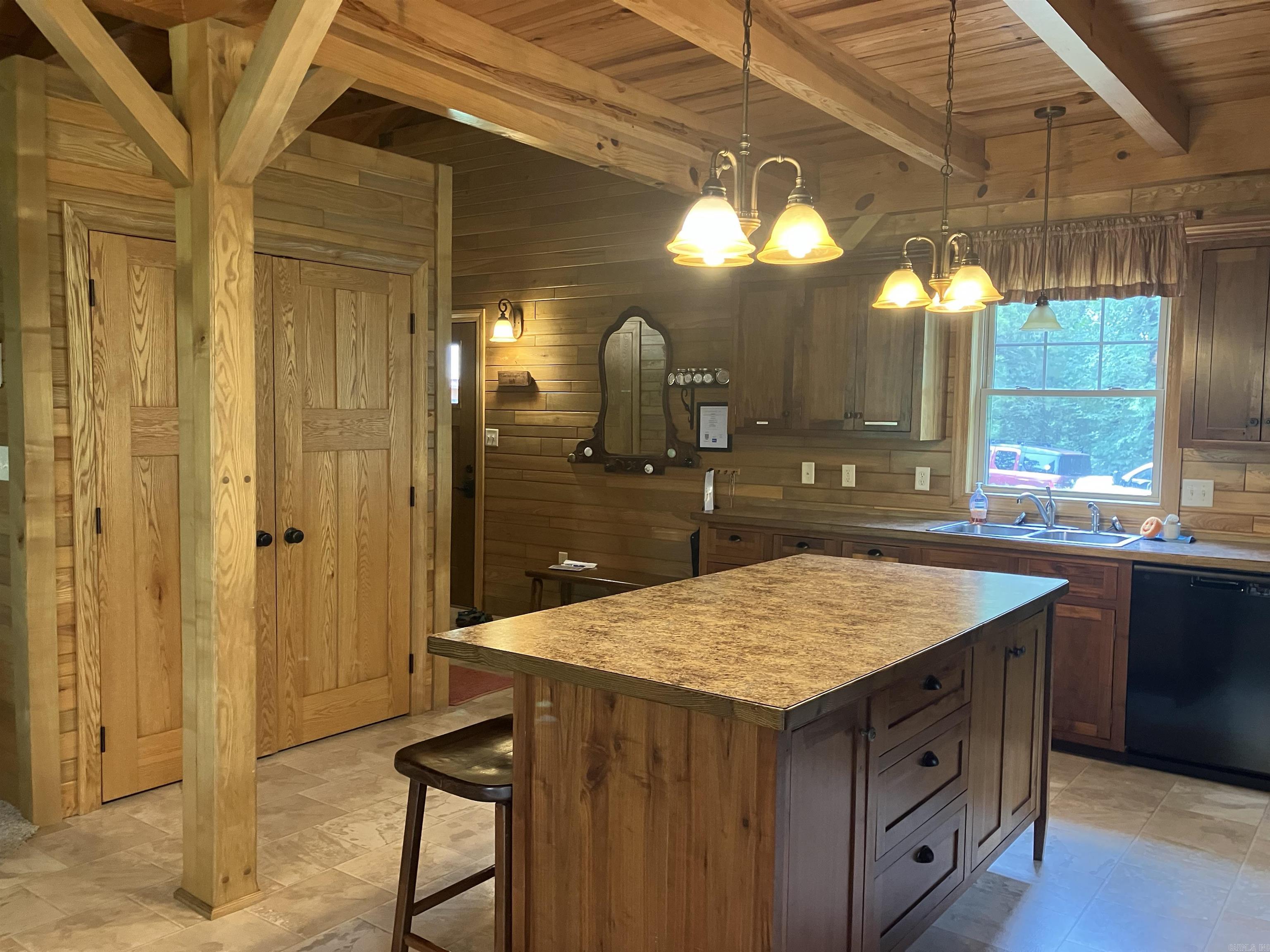 52 Rocky Shoals Road  Mount Ida, AR