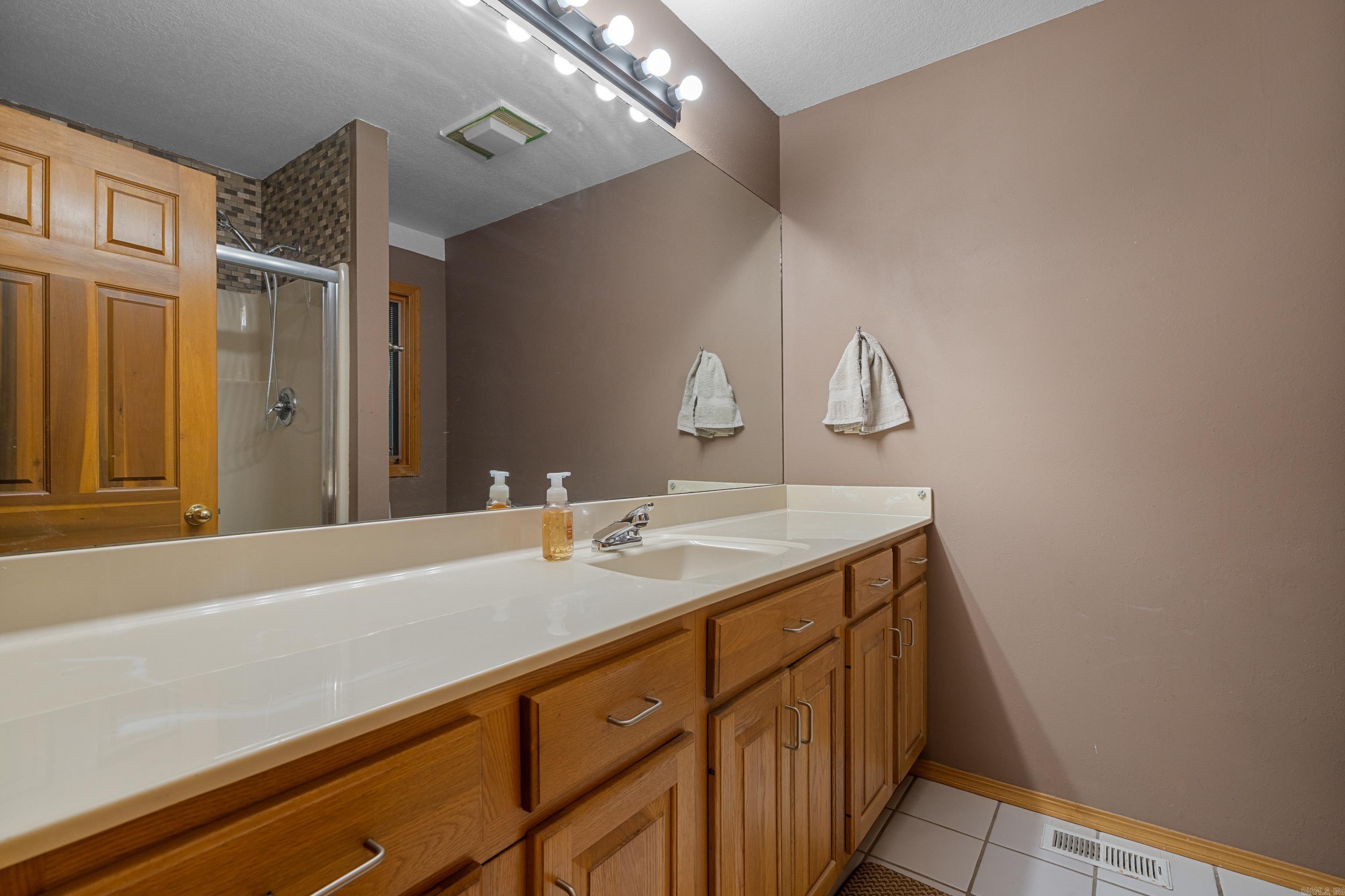 111 Black Oak  Hot Springs, AR