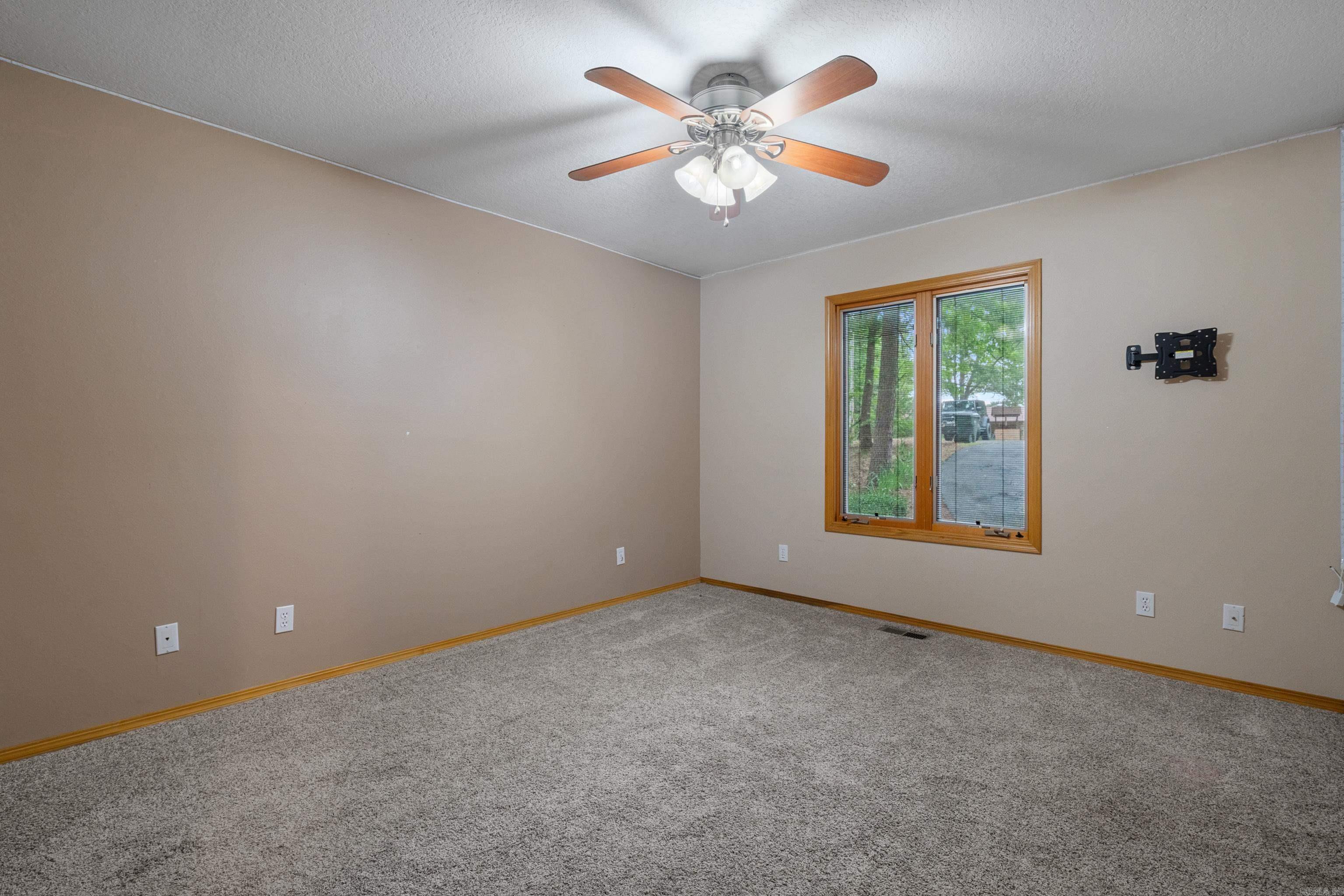 111 Black Oak  Hot Springs, AR