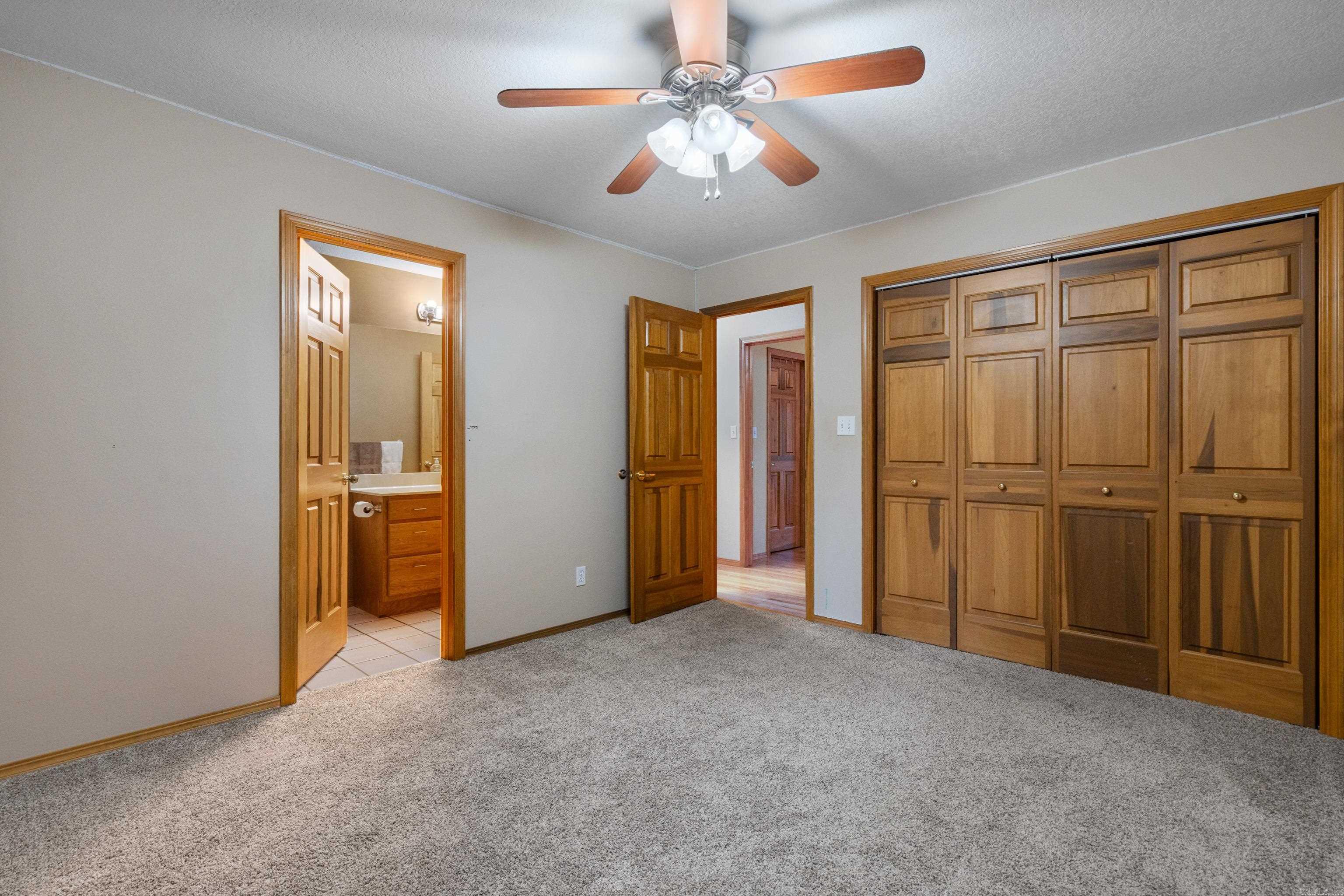 111 Black Oak  Hot Springs, AR