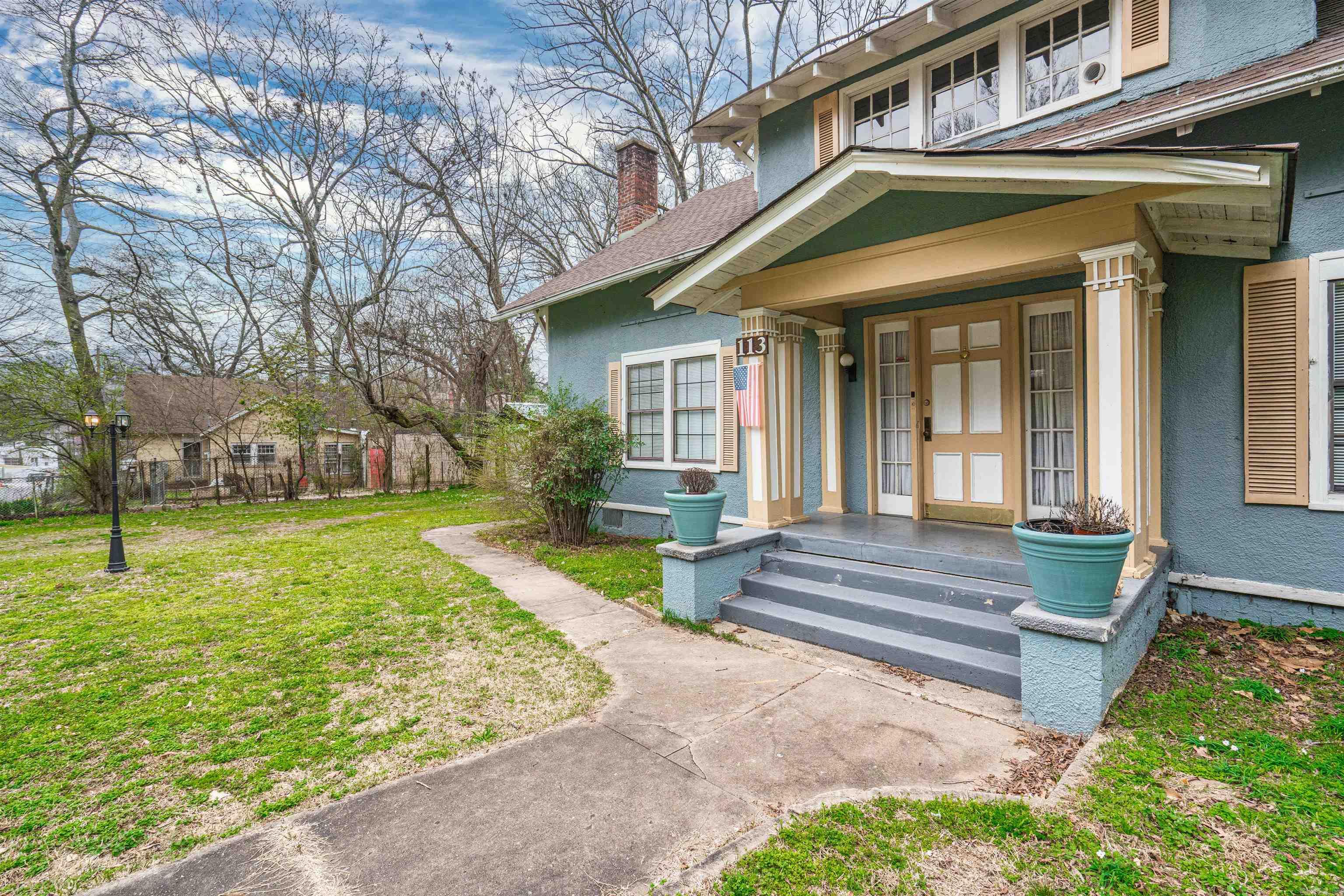 111-113 Dell  Hot Springs, AR