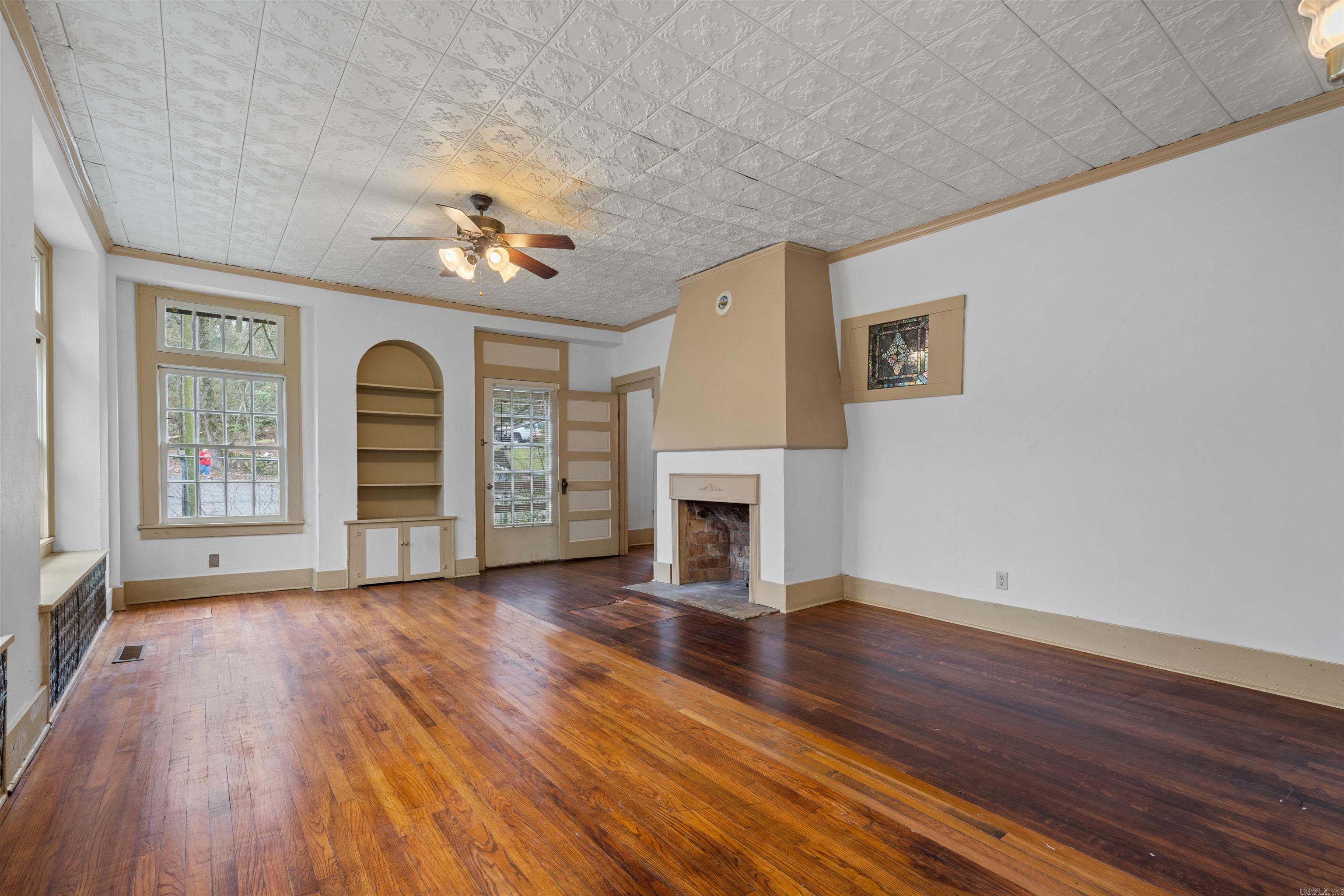 111-113 Dell  Hot Springs, AR