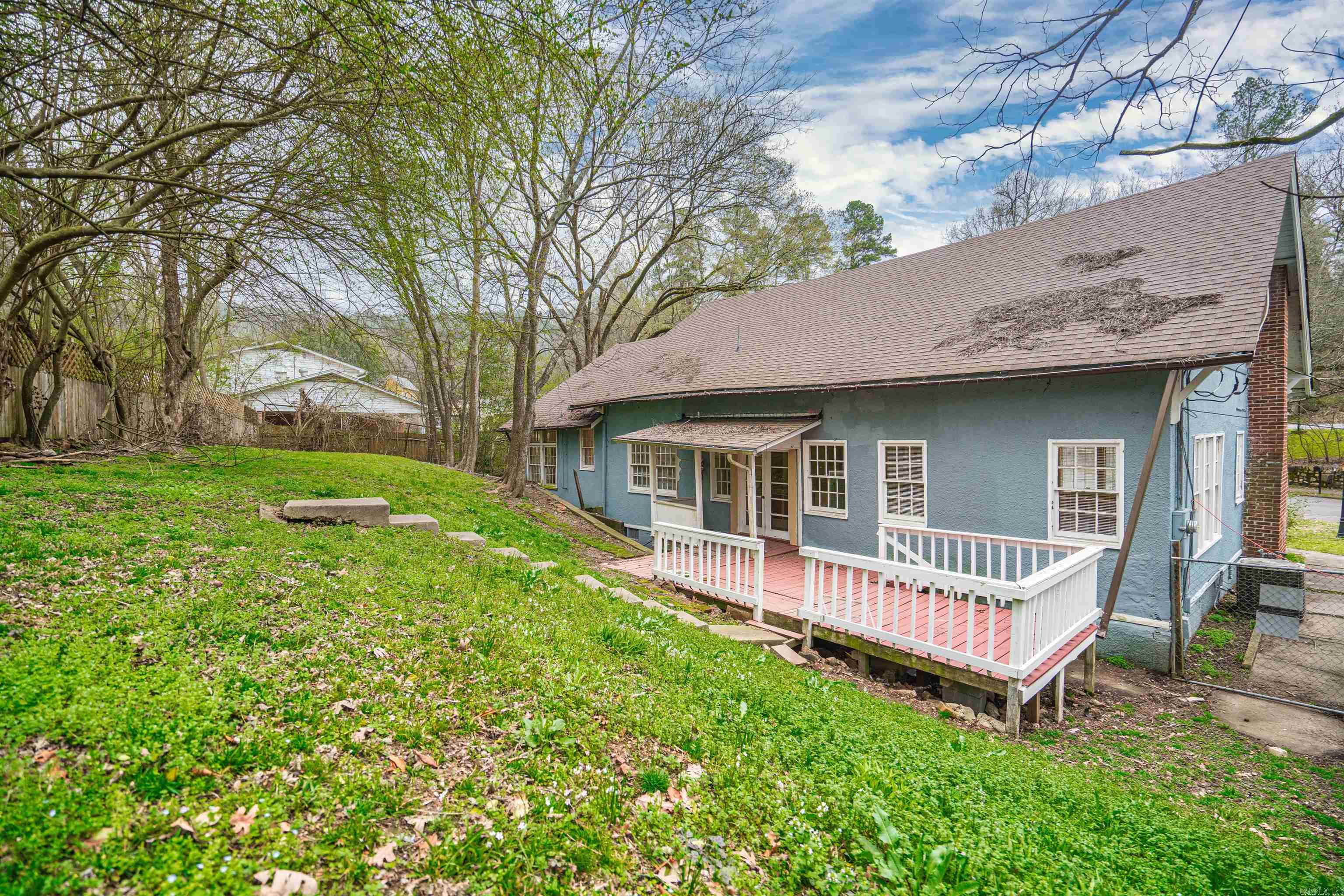 111-113 Dell  Hot Springs, AR