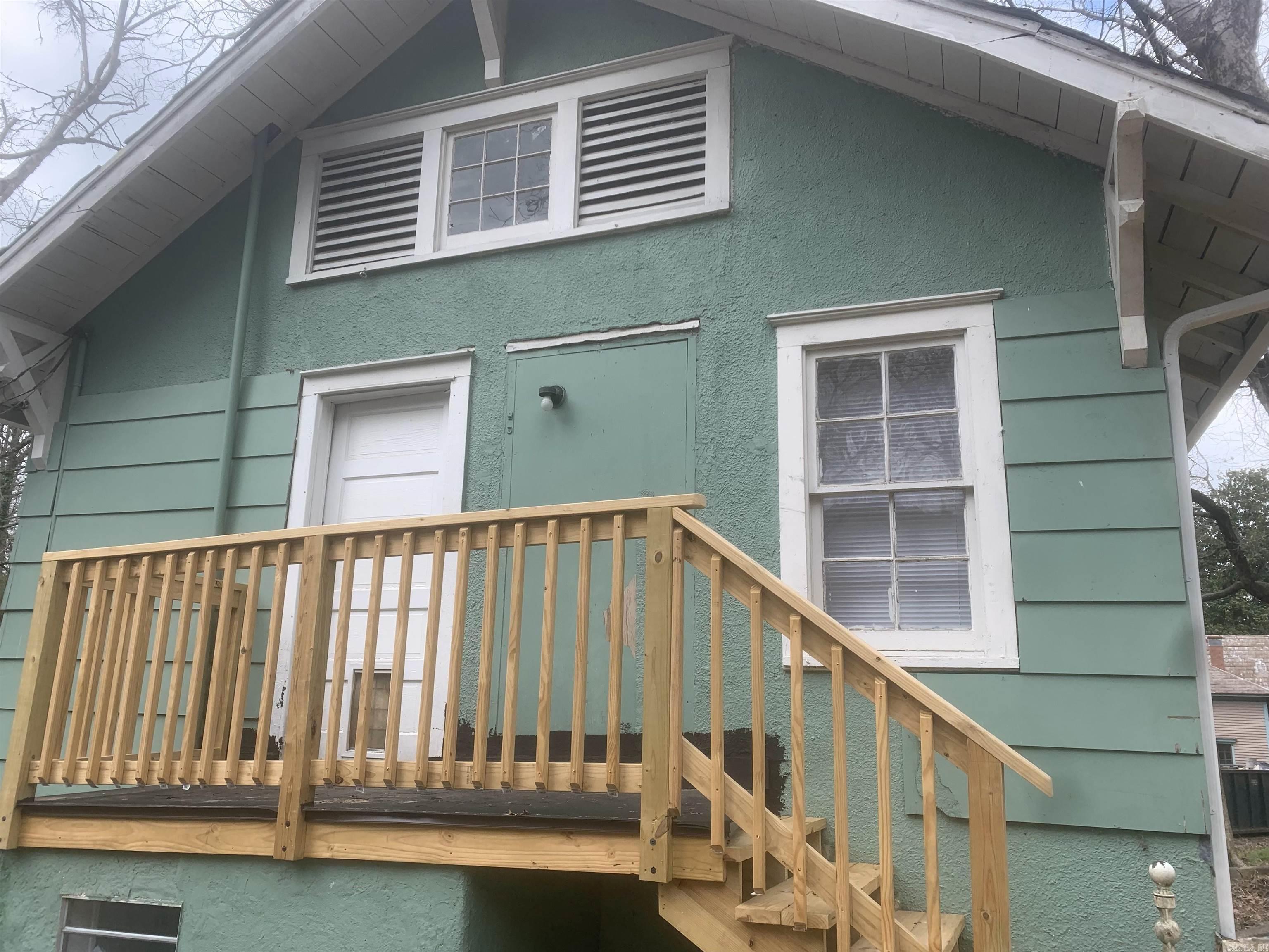 111-113 Dell  Hot Springs, AR