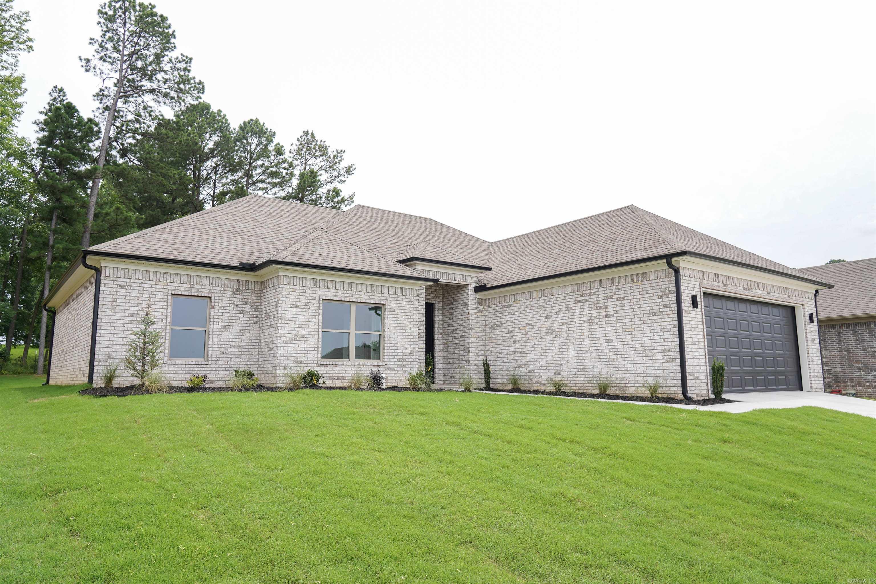 4013 Springwood  Bryant, AR