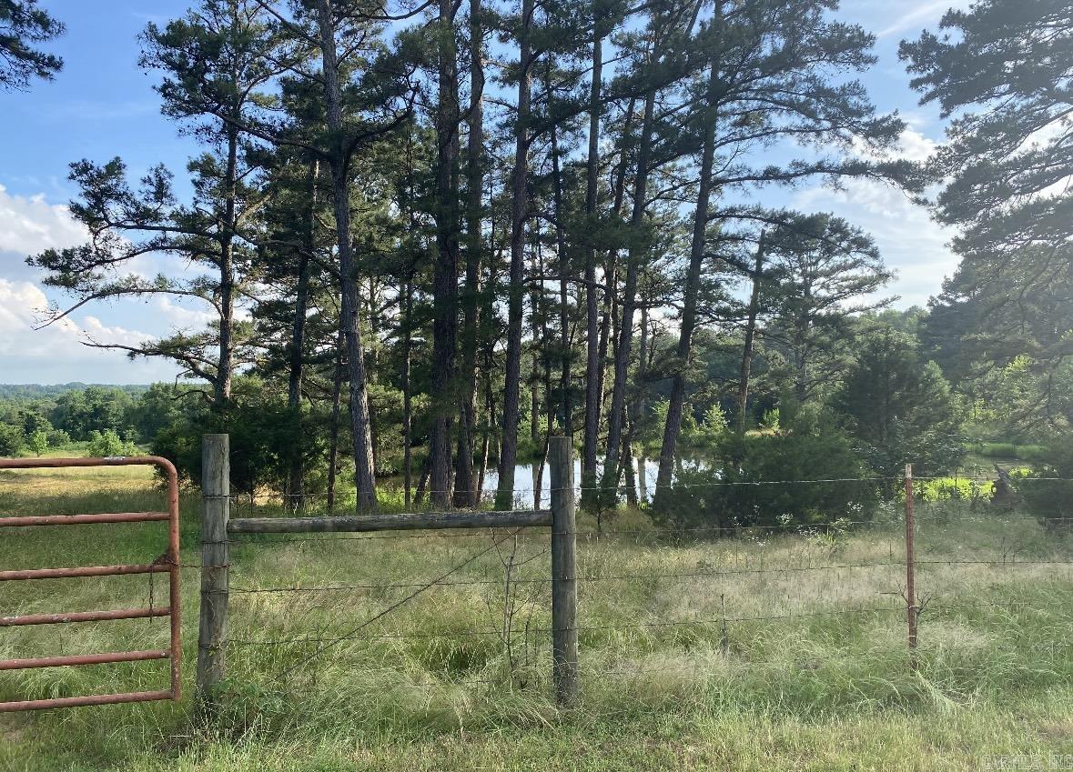 2403 County Road 3290  Clarksville, AR