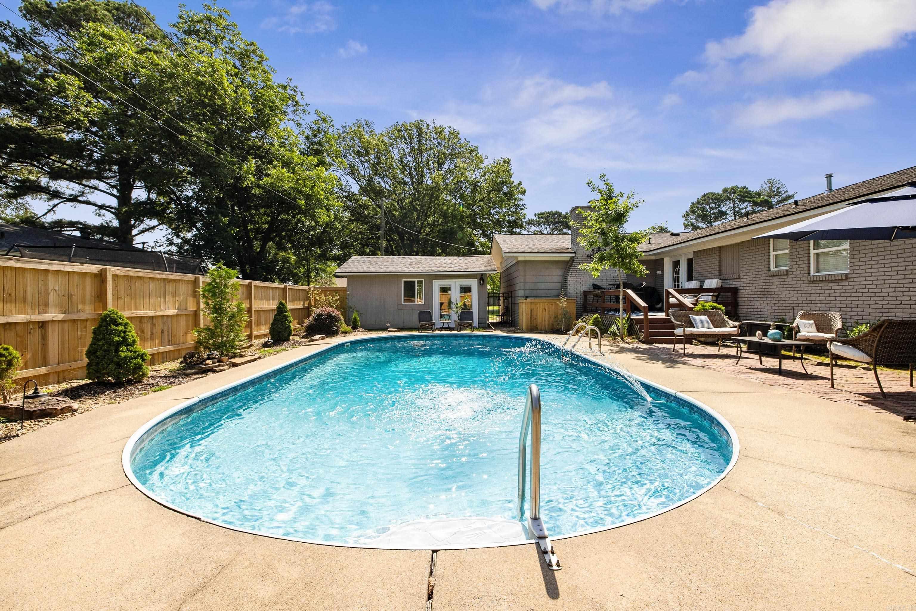 520 E 8  Lonoke, AR