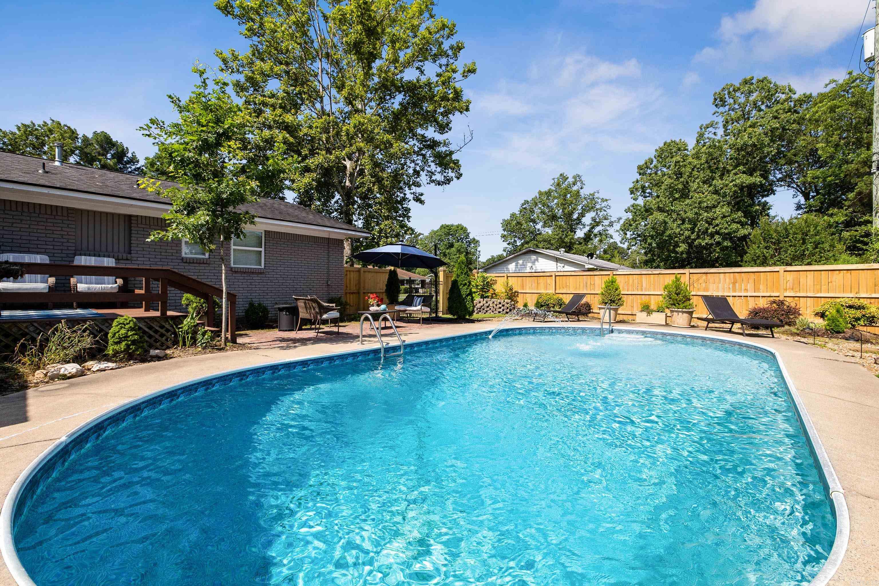 520 E 8  Lonoke, AR