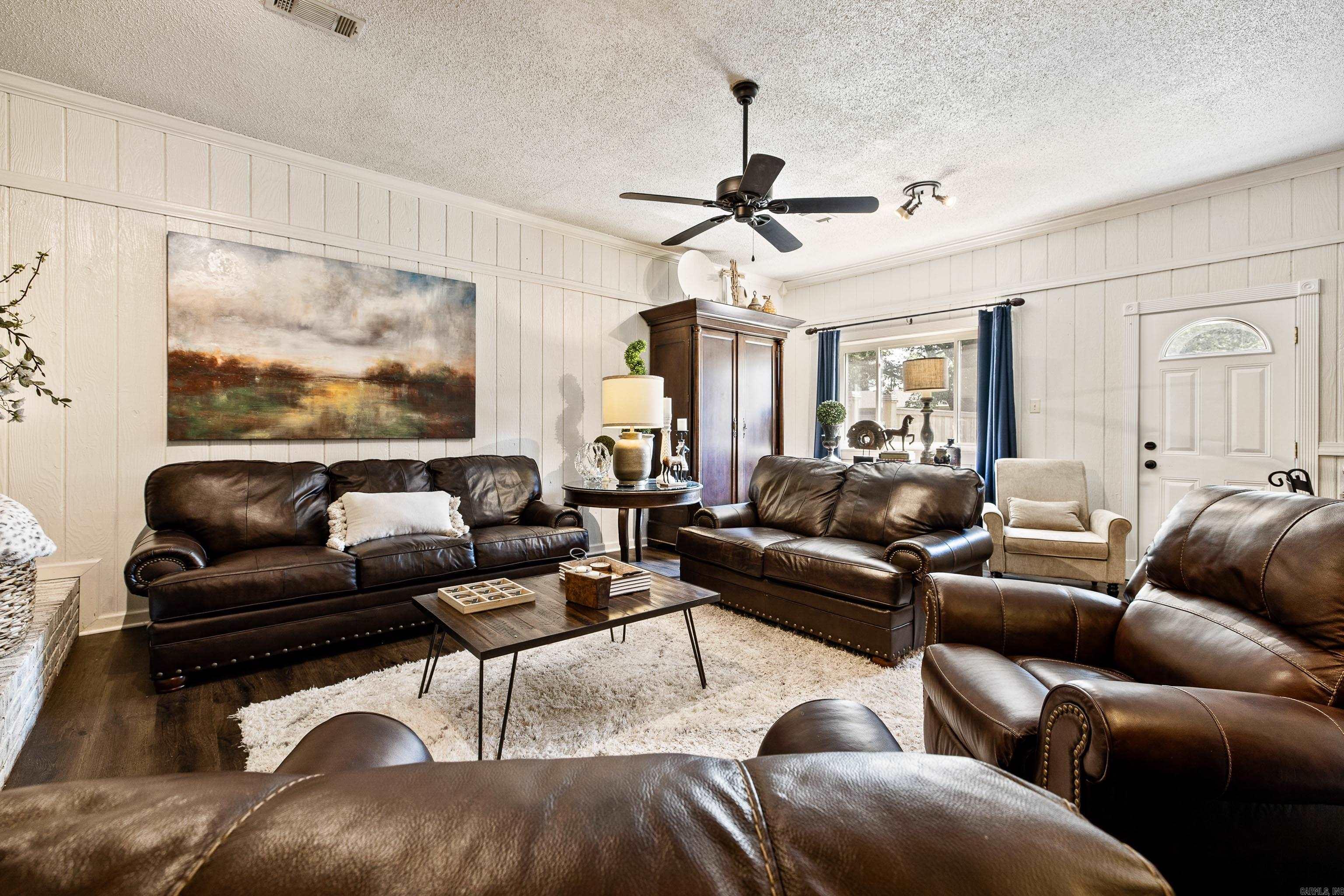 520 E 8  Lonoke, AR