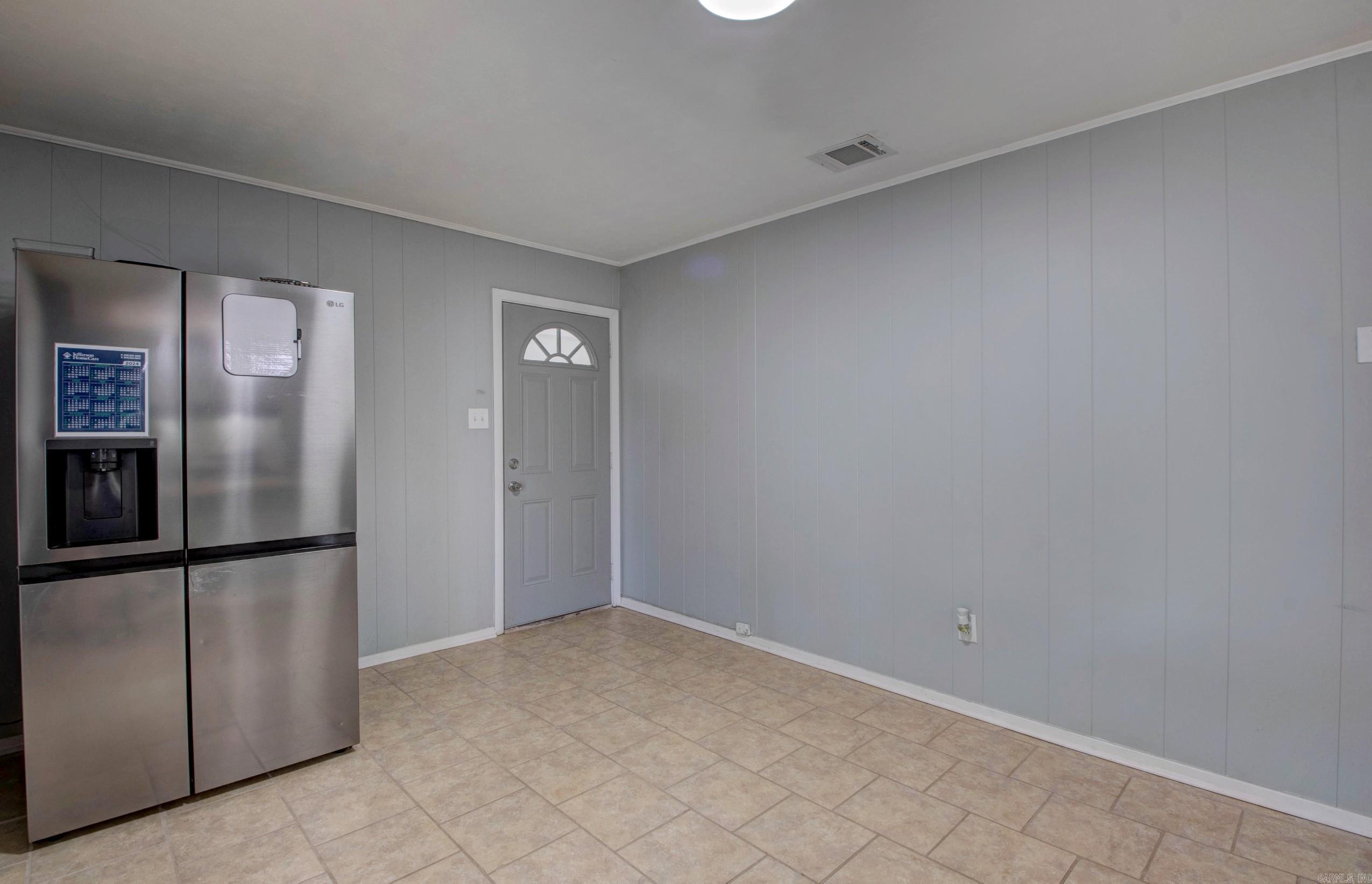 912 West  White Hall, AR