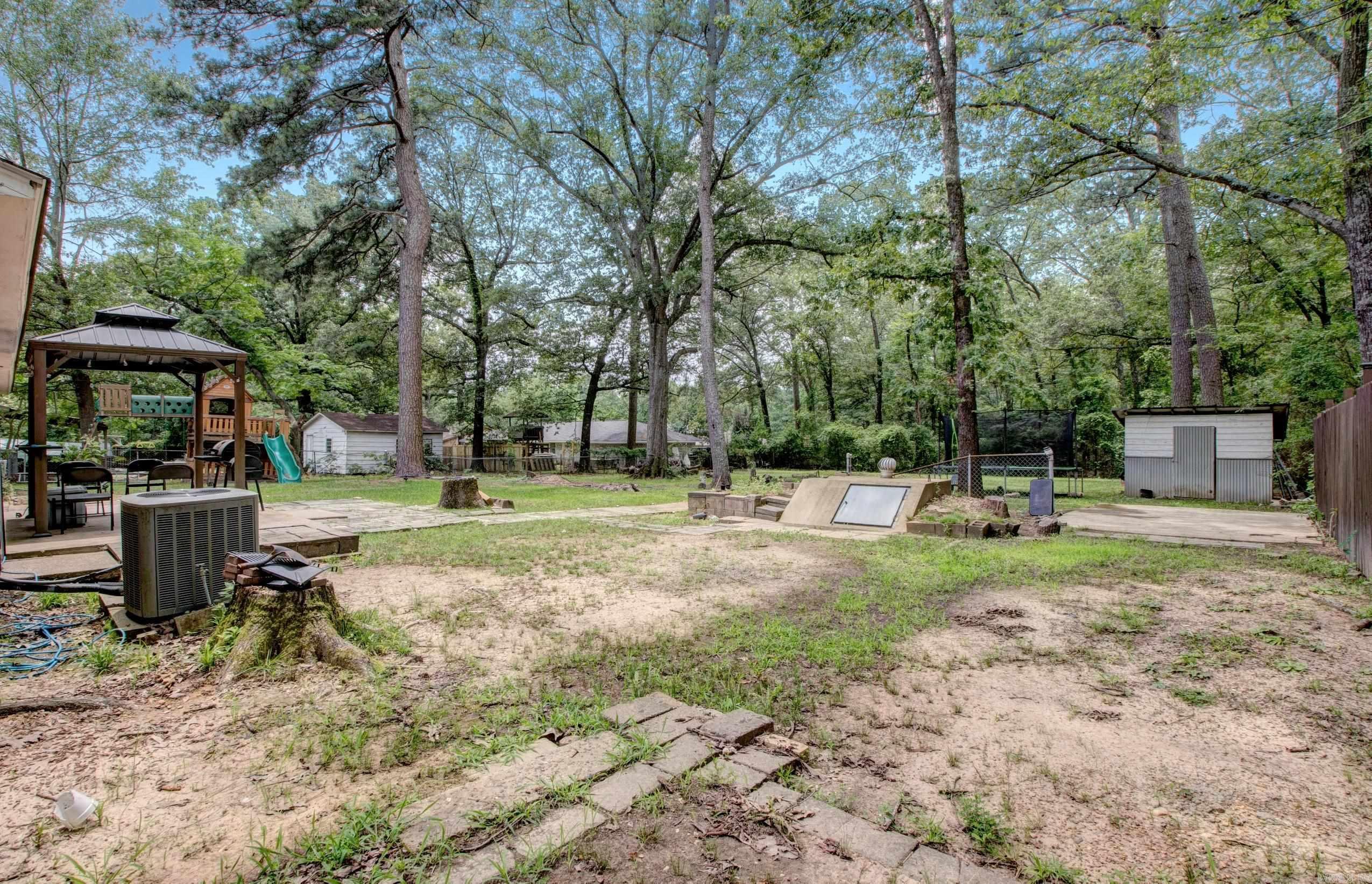 912 West  White Hall, AR