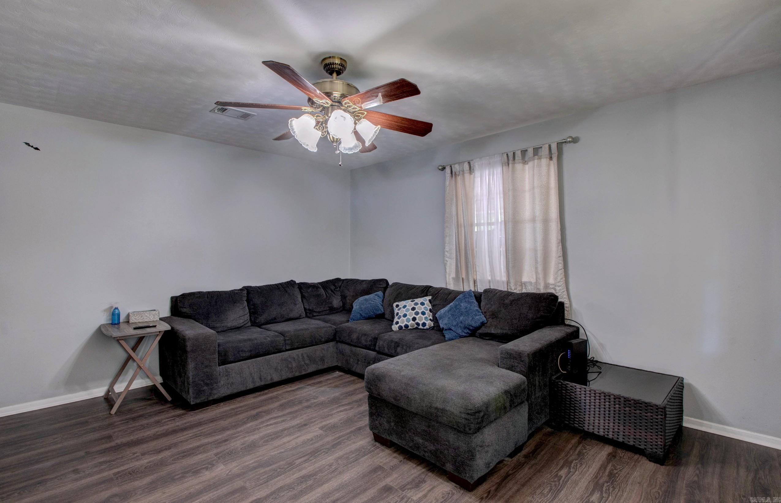 912 West  White Hall, AR