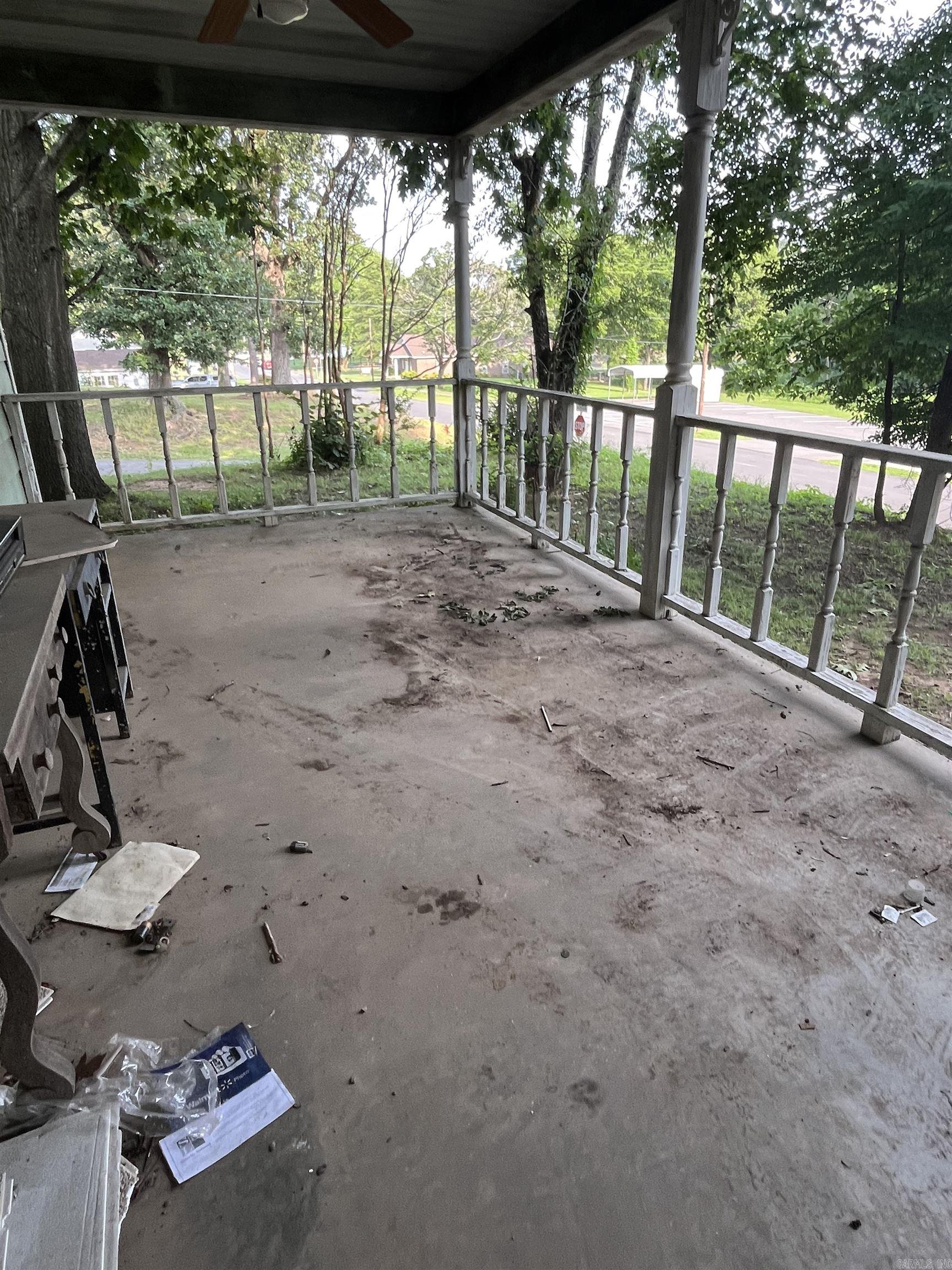 302 W Church St  Plumerville, AR