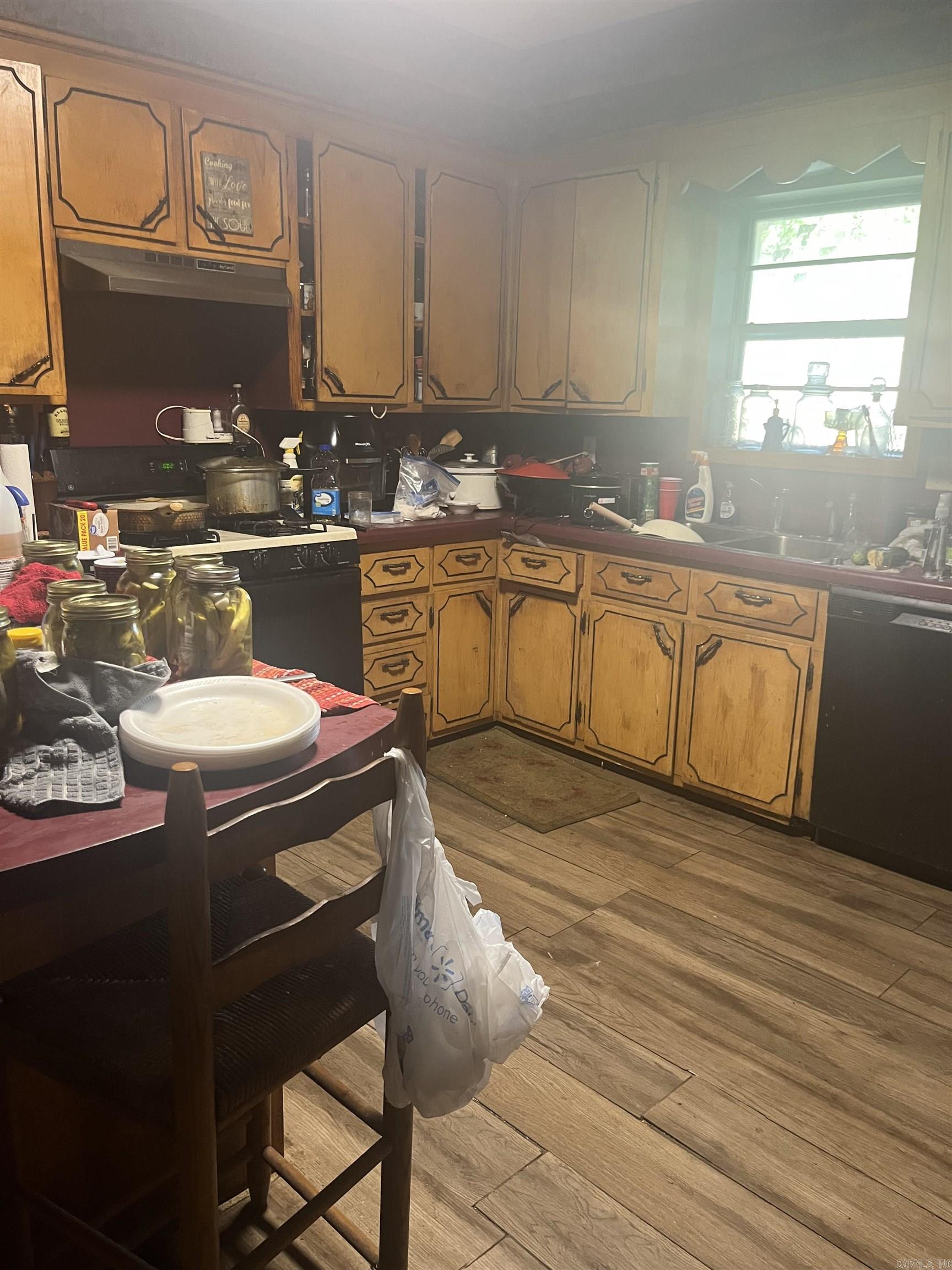 302 W Church St  Plumerville, AR