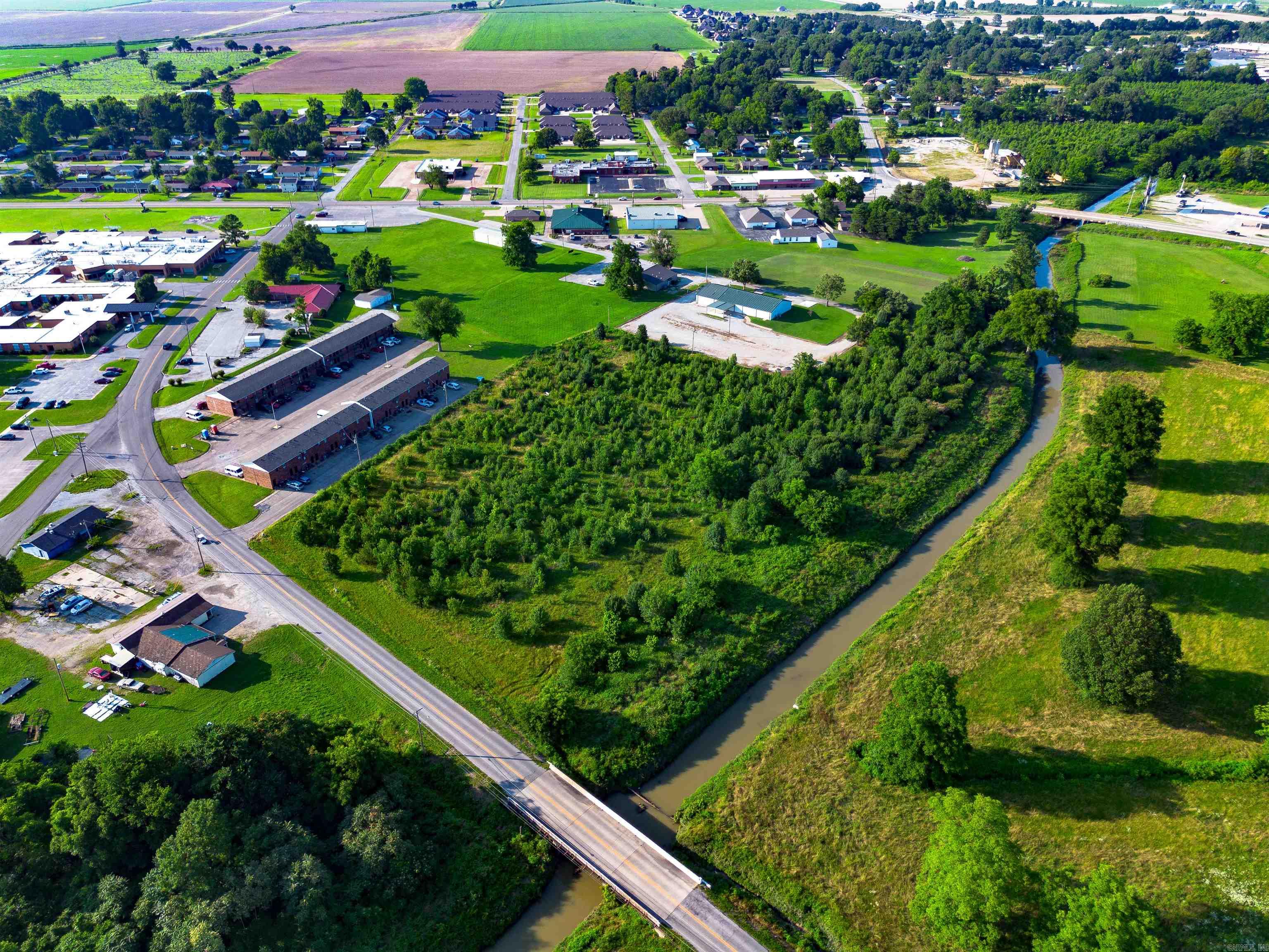 7 acres +/- 919 W Vine St  Walnut Ridge, AR