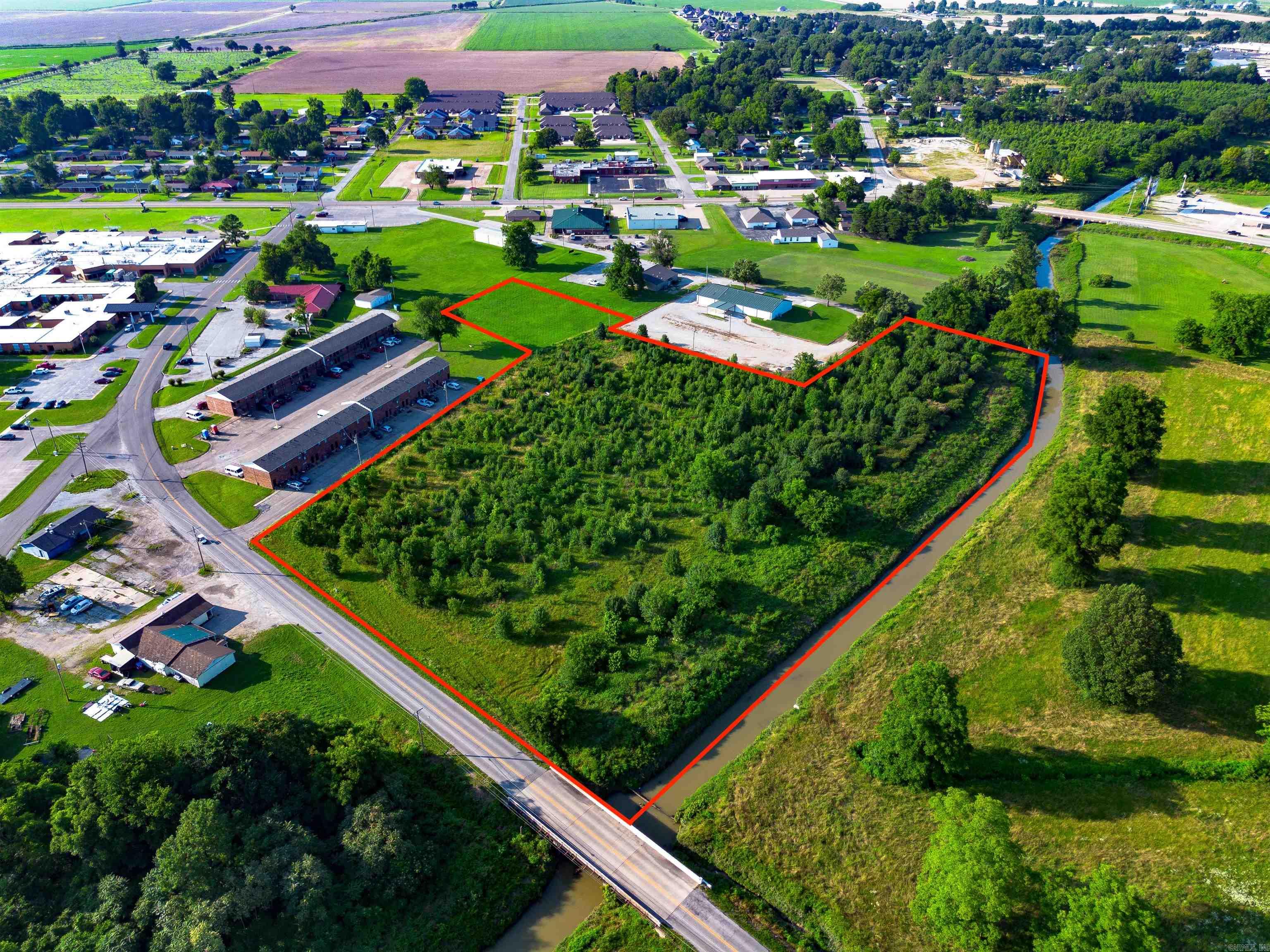7 acres +/- 919 W Vine St  Walnut Ridge, AR