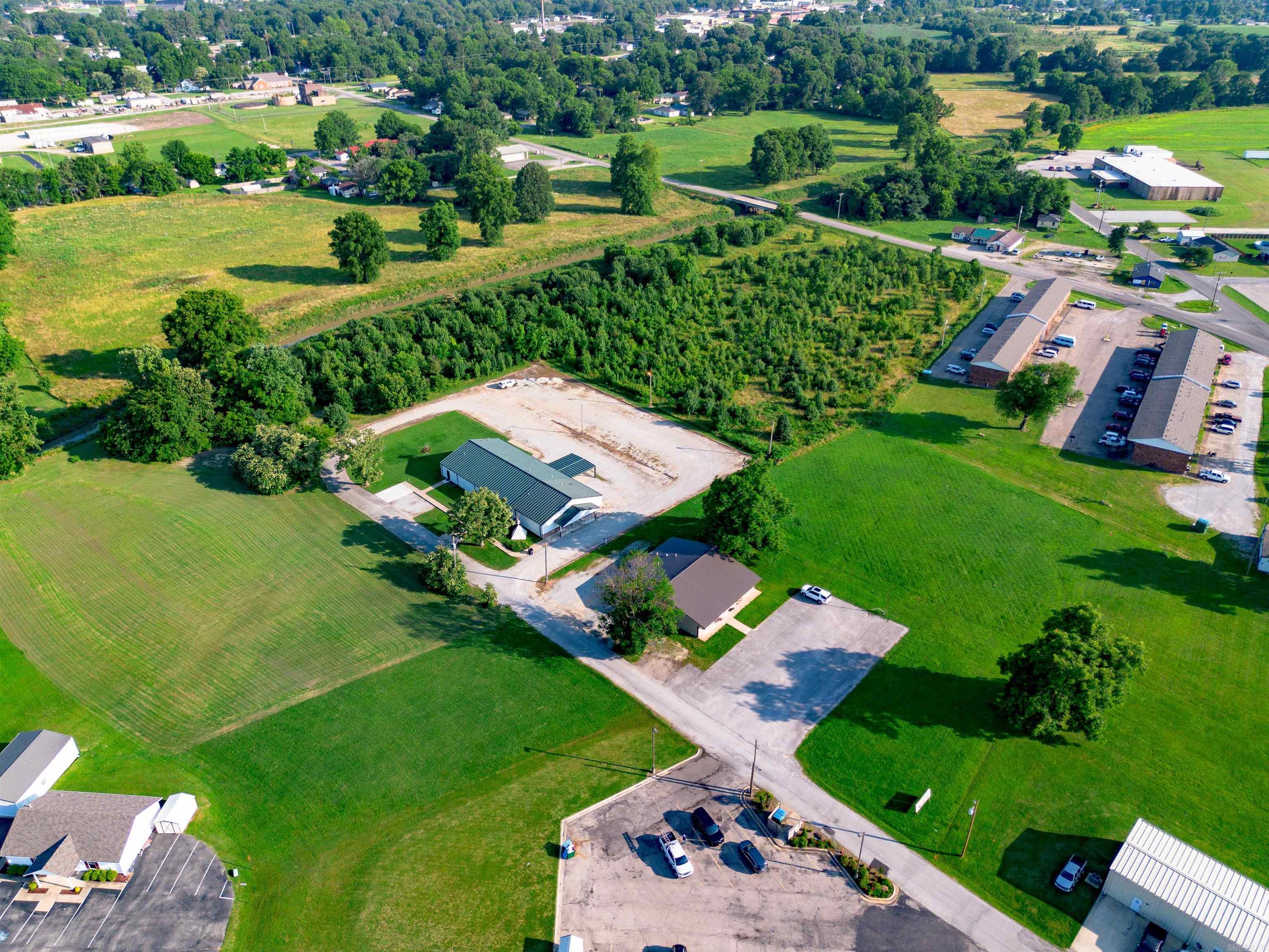 7 acres +/- 919 W Vine St  Walnut Ridge, AR