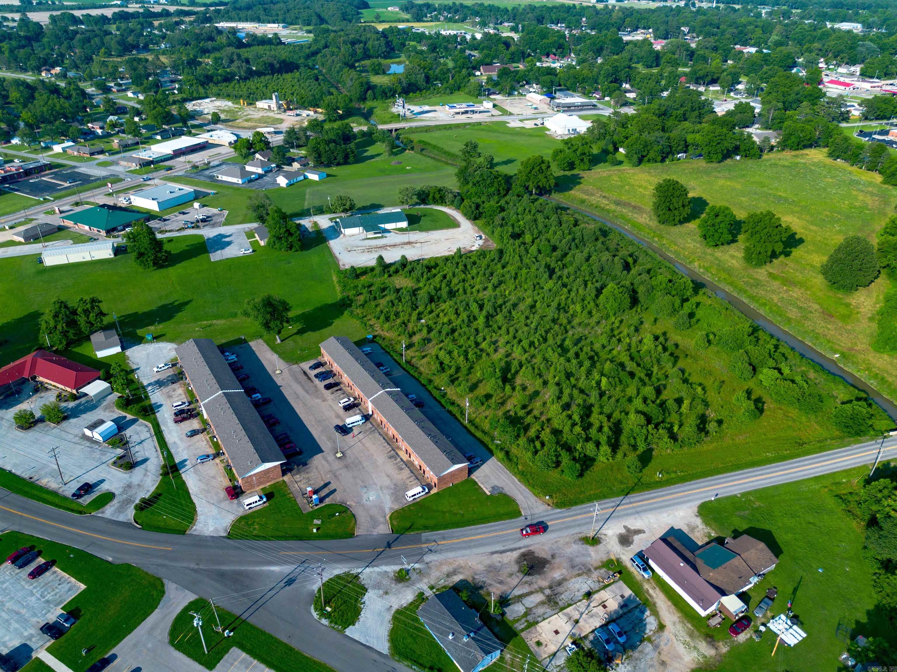 7 acres +/- 919 W Vine St  Walnut Ridge, AR