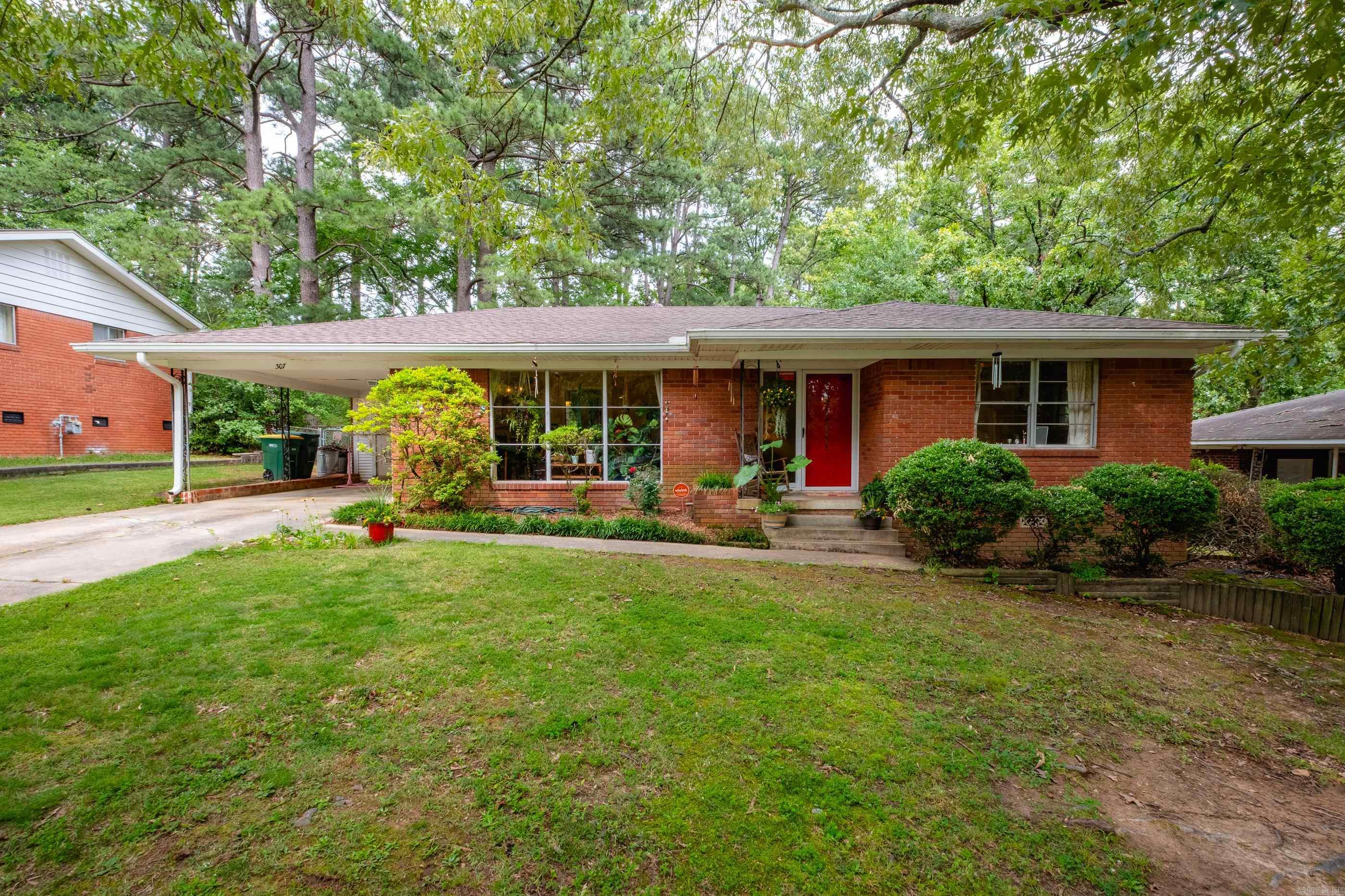 307 Hiawatha Drive  Little Rock, AR