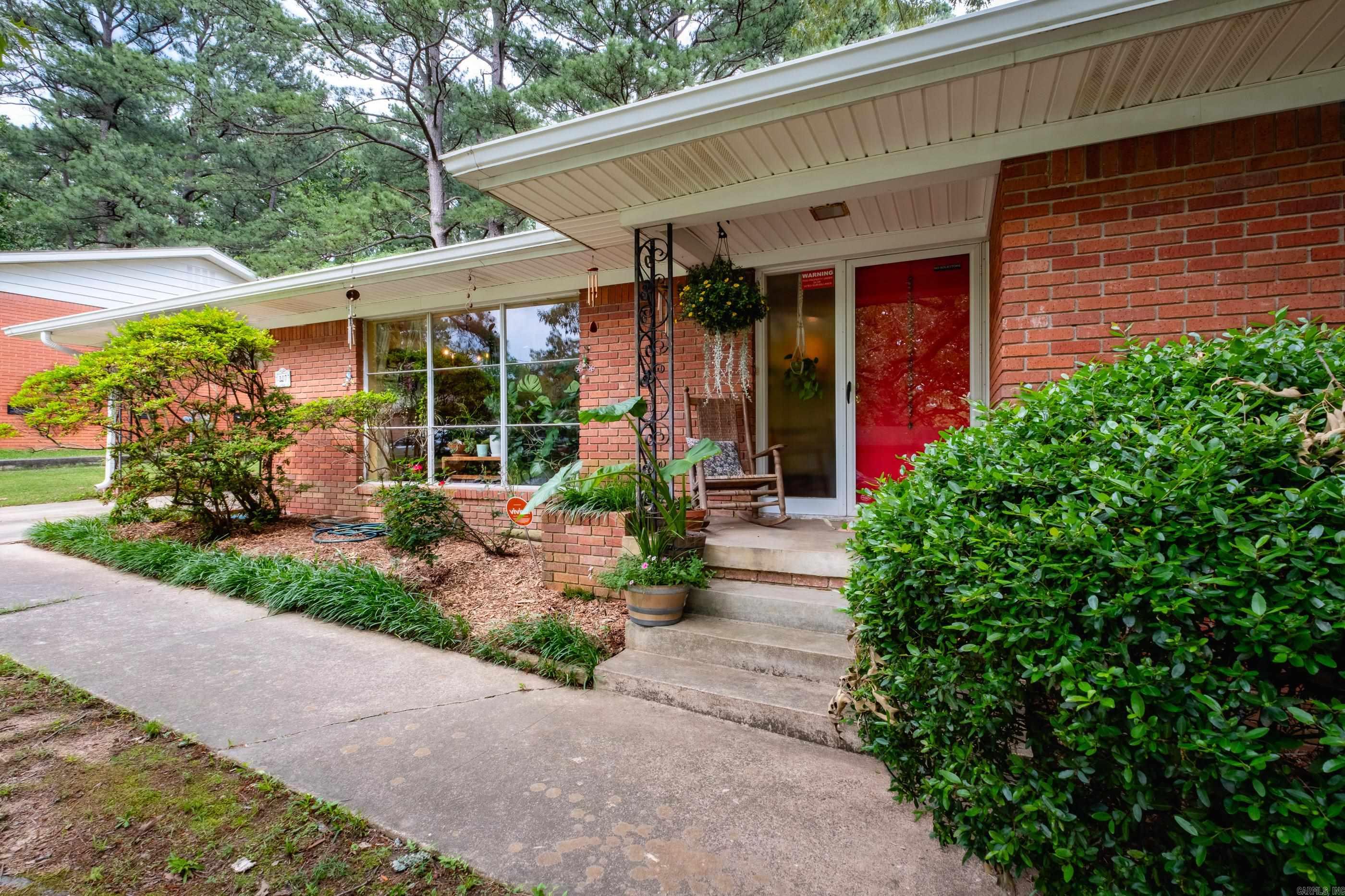 307 Hiawatha Drive  Little Rock, AR