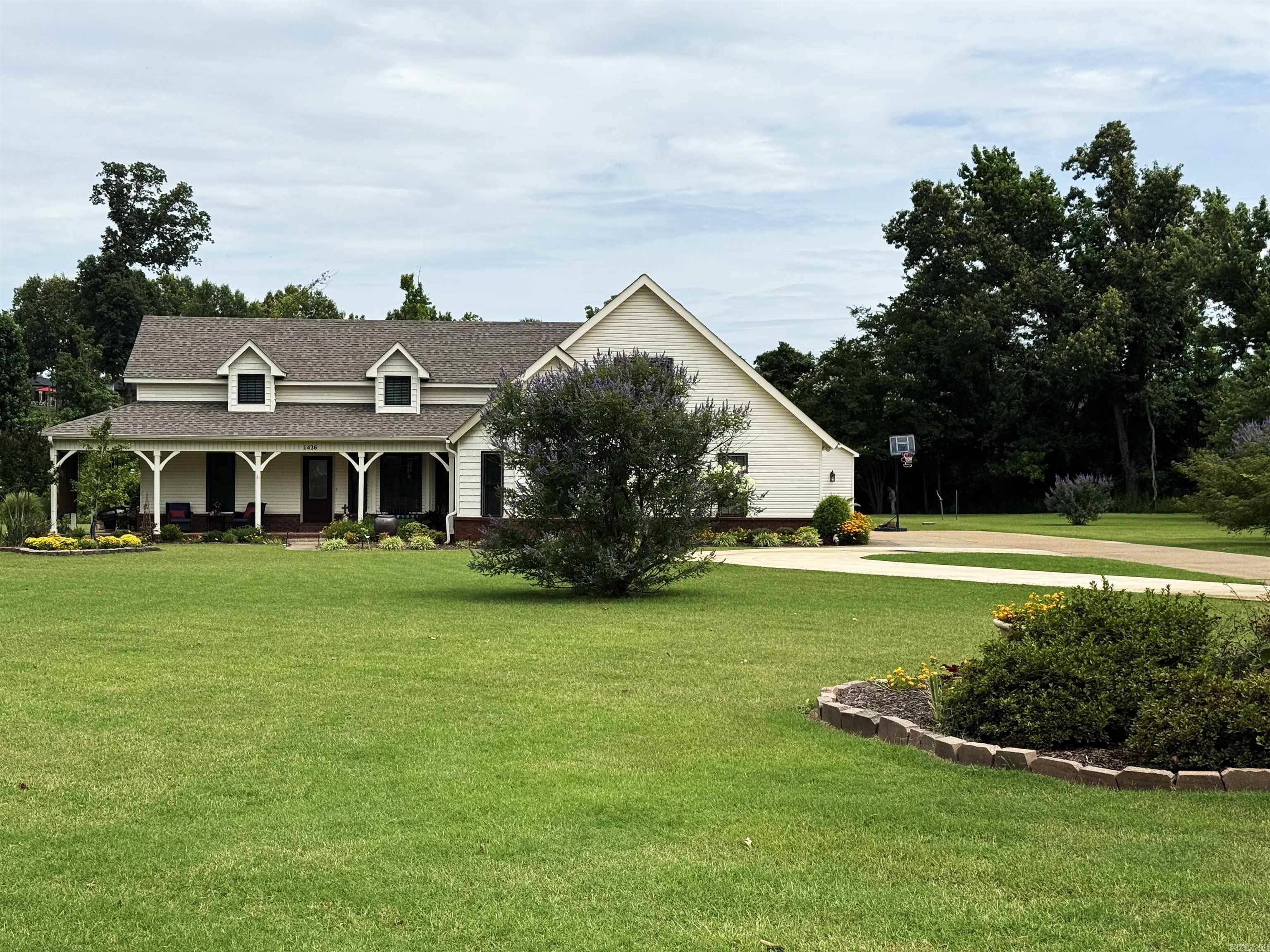 1426 Airpark Rd  Wynne, AR