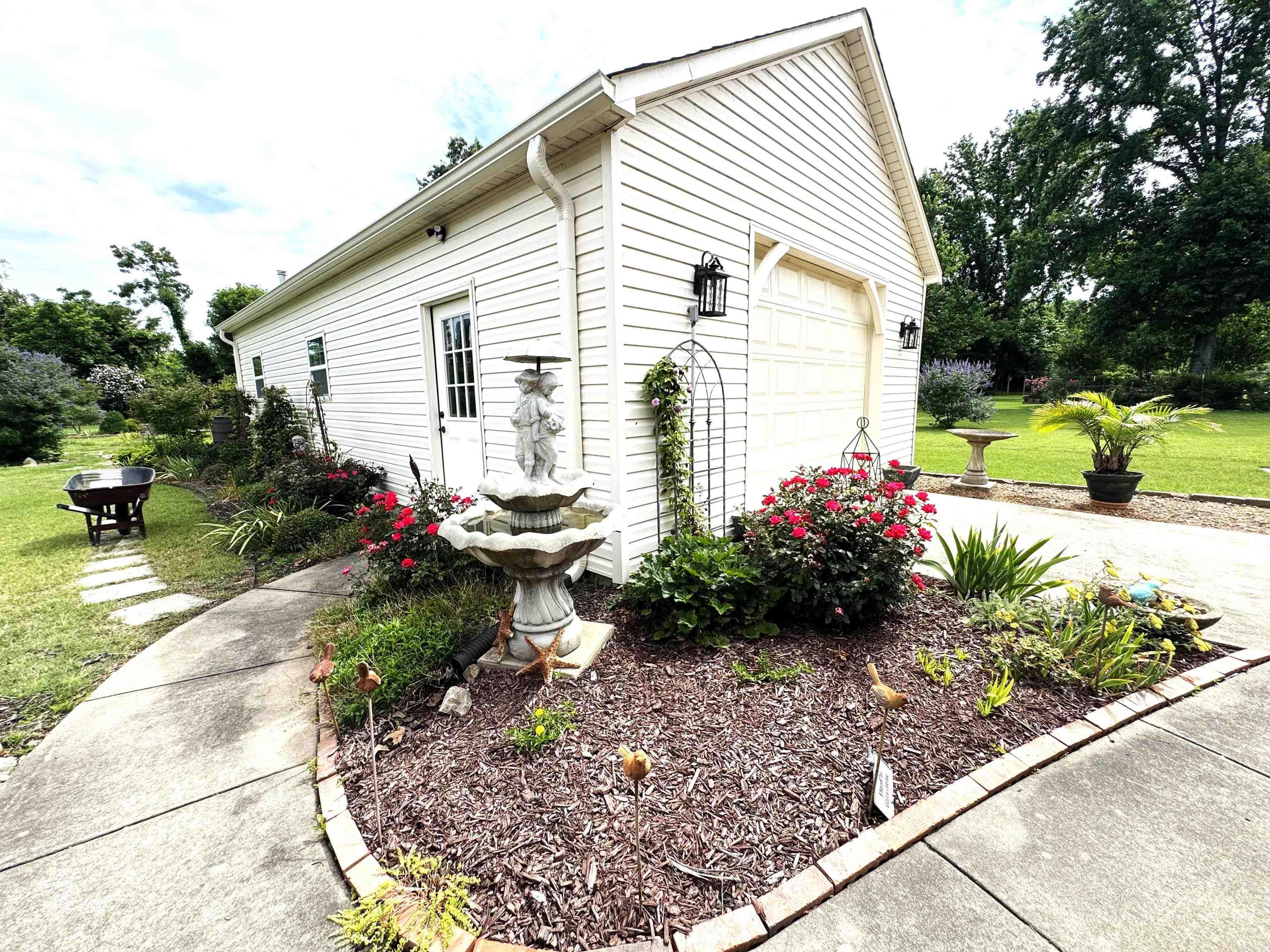 1426 Airpark Rd  Wynne, AR