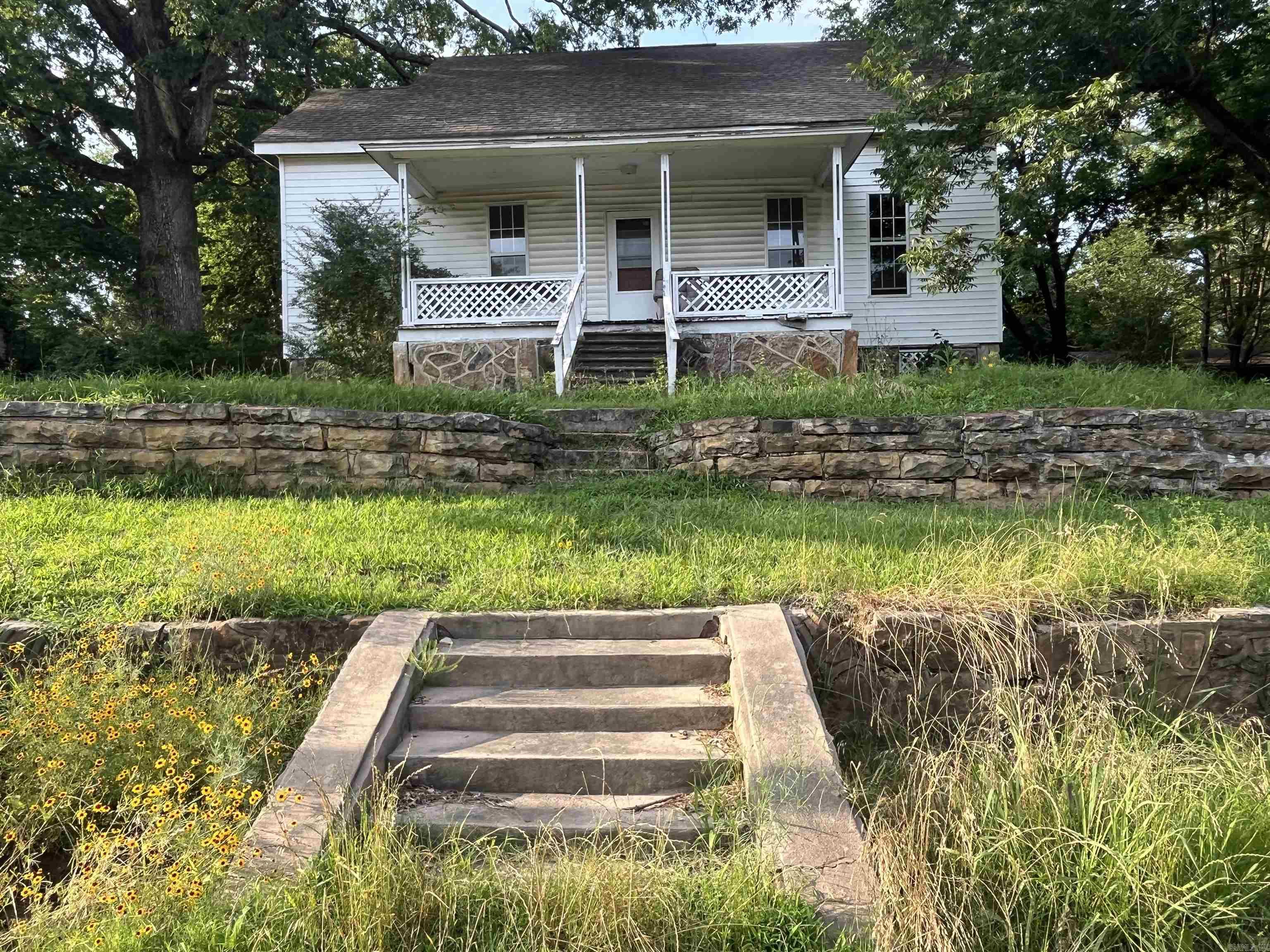 304 W Church  Plumerville, AR