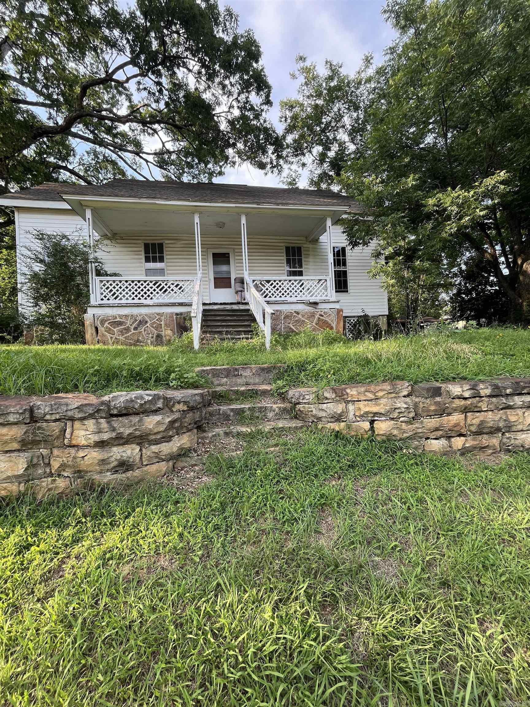 304 W Church  Plumerville, AR