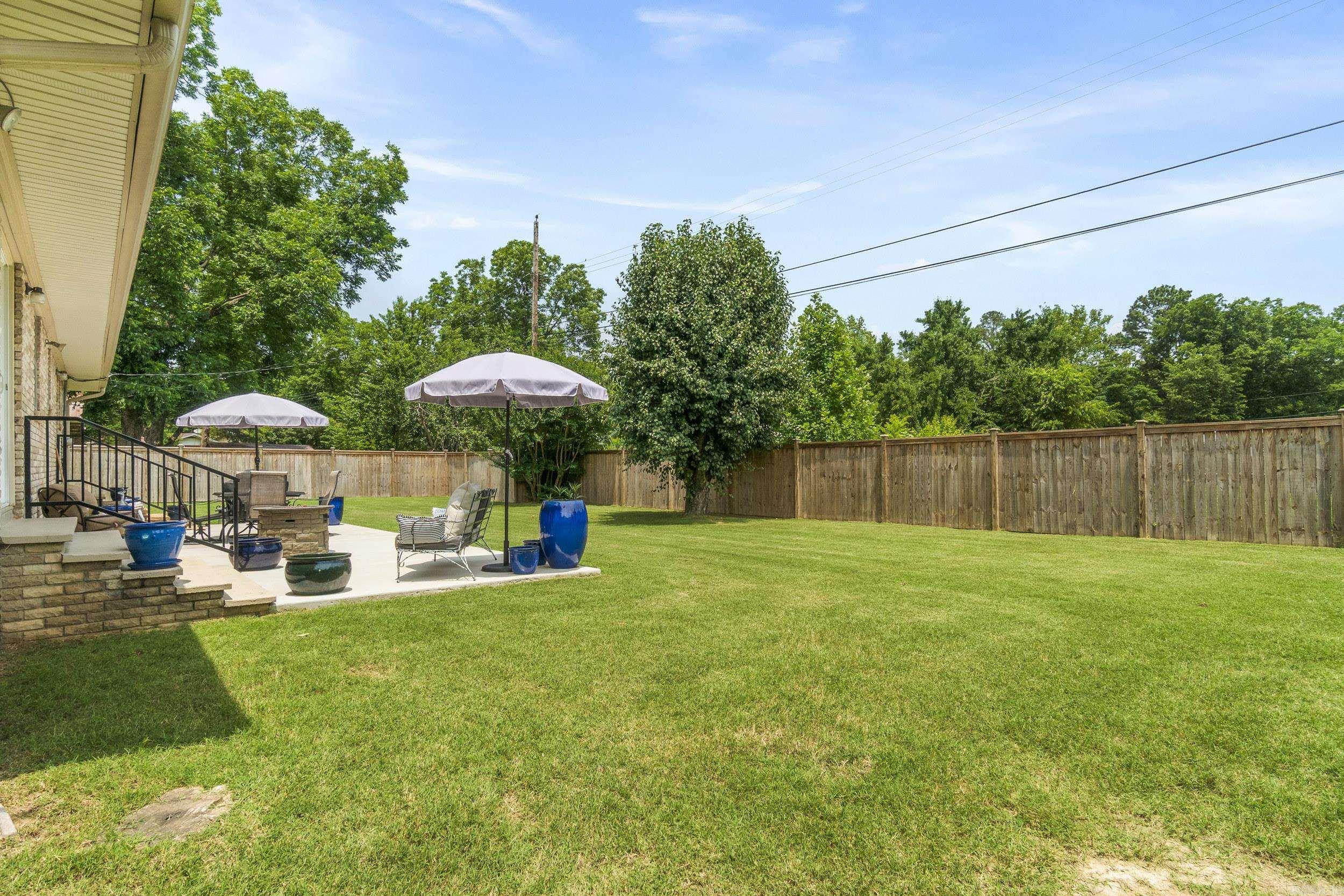 1915 W Arch  Searcy, AR