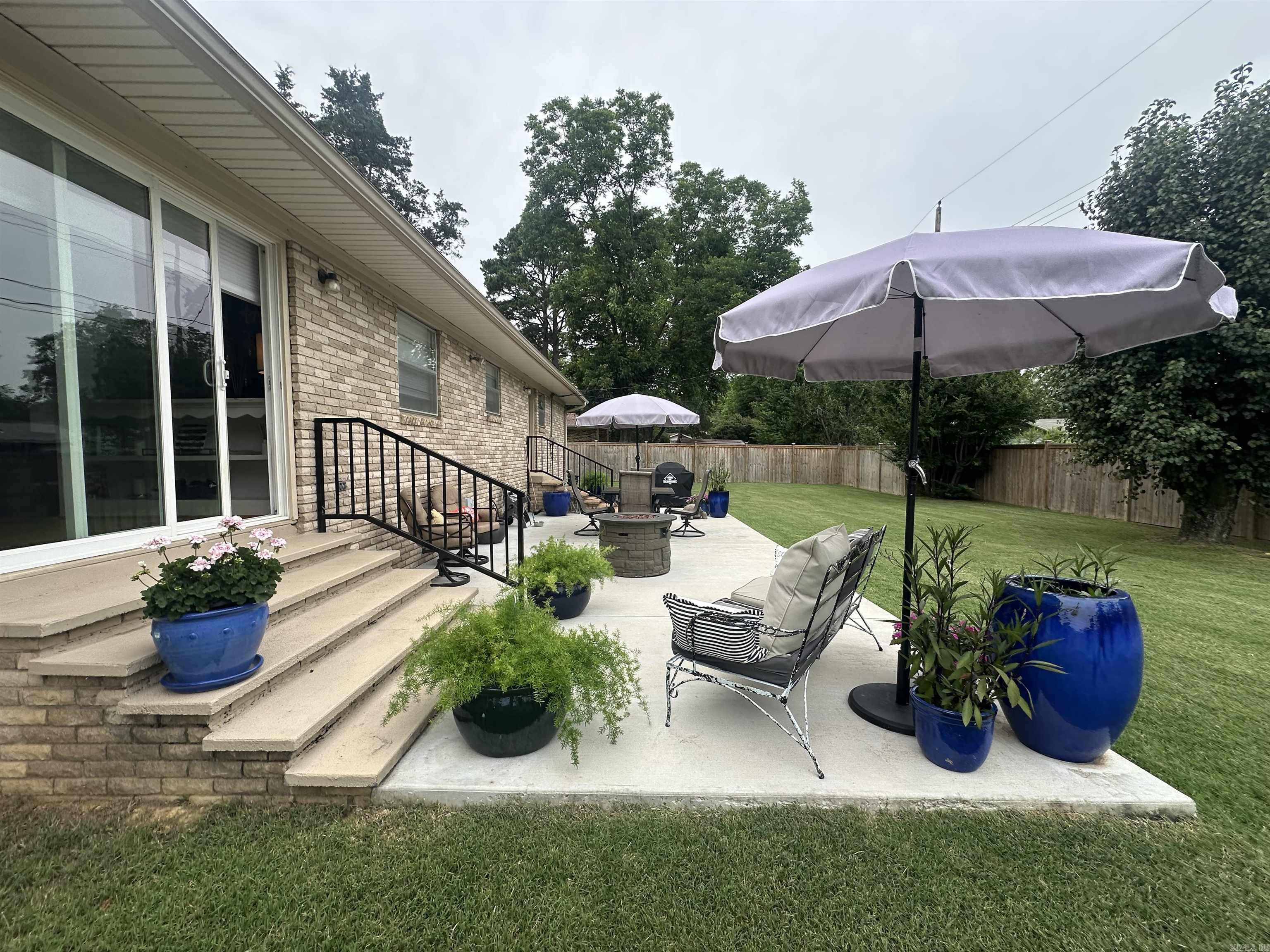 1915 W Arch  Searcy, AR