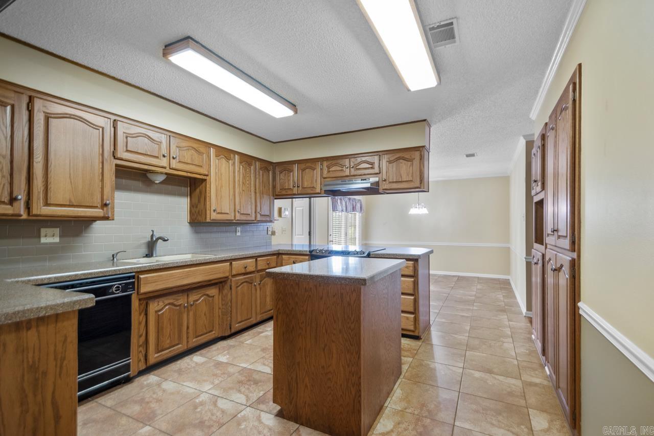 3905 Deer  Benton, AR