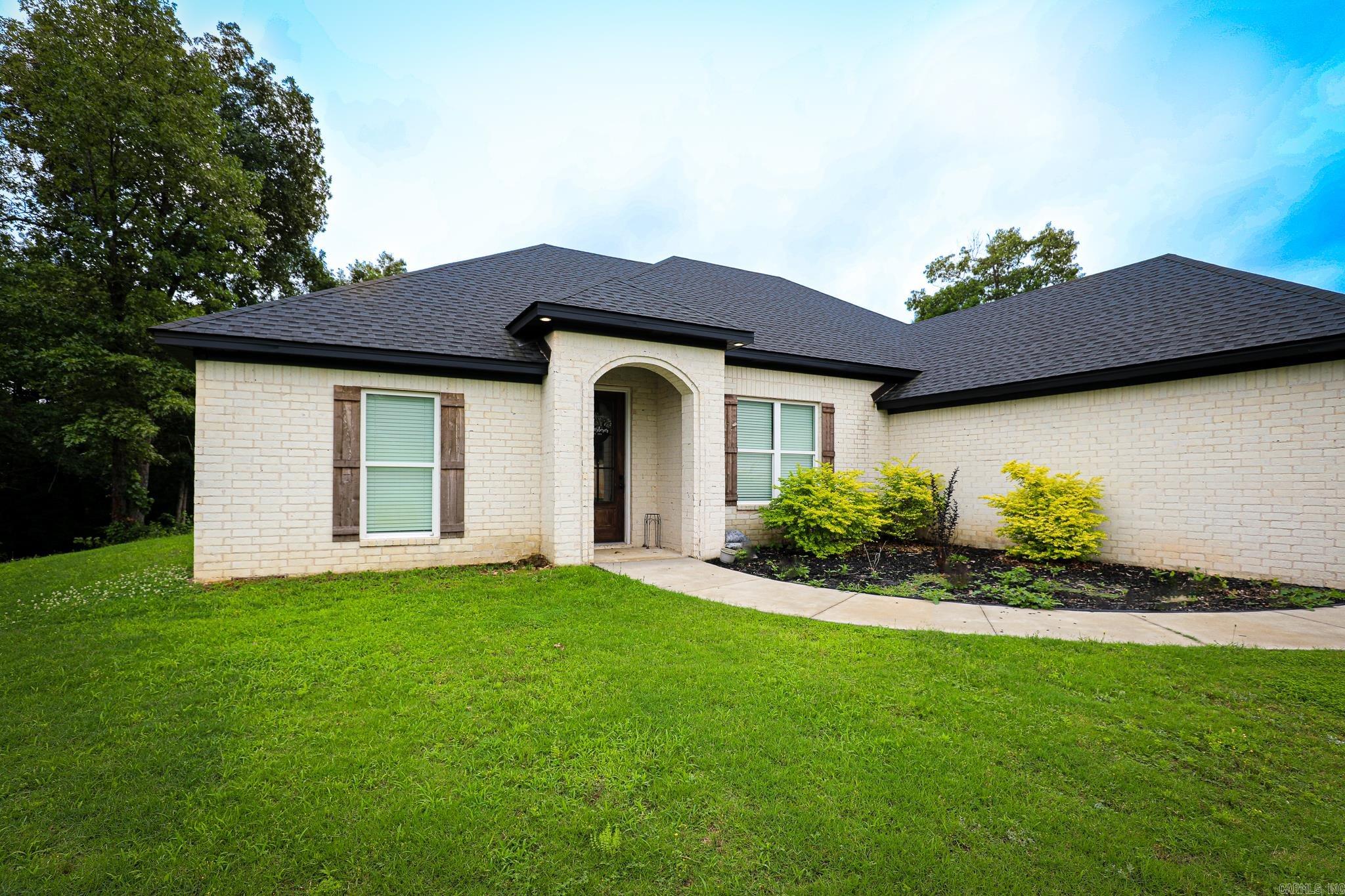 2072 Creekwood  Bauxite, AR