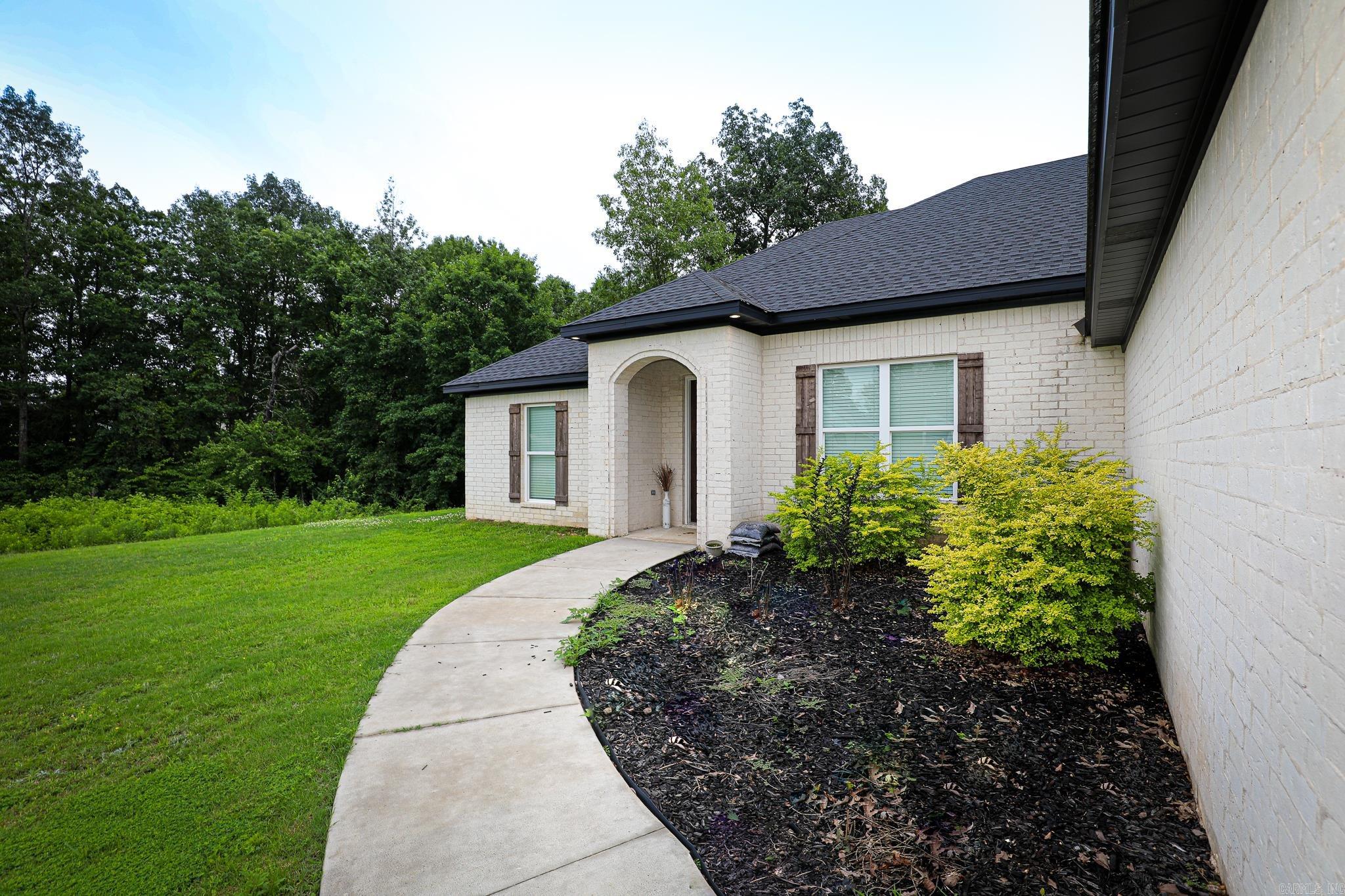 2072 Creekwood  Bauxite, AR