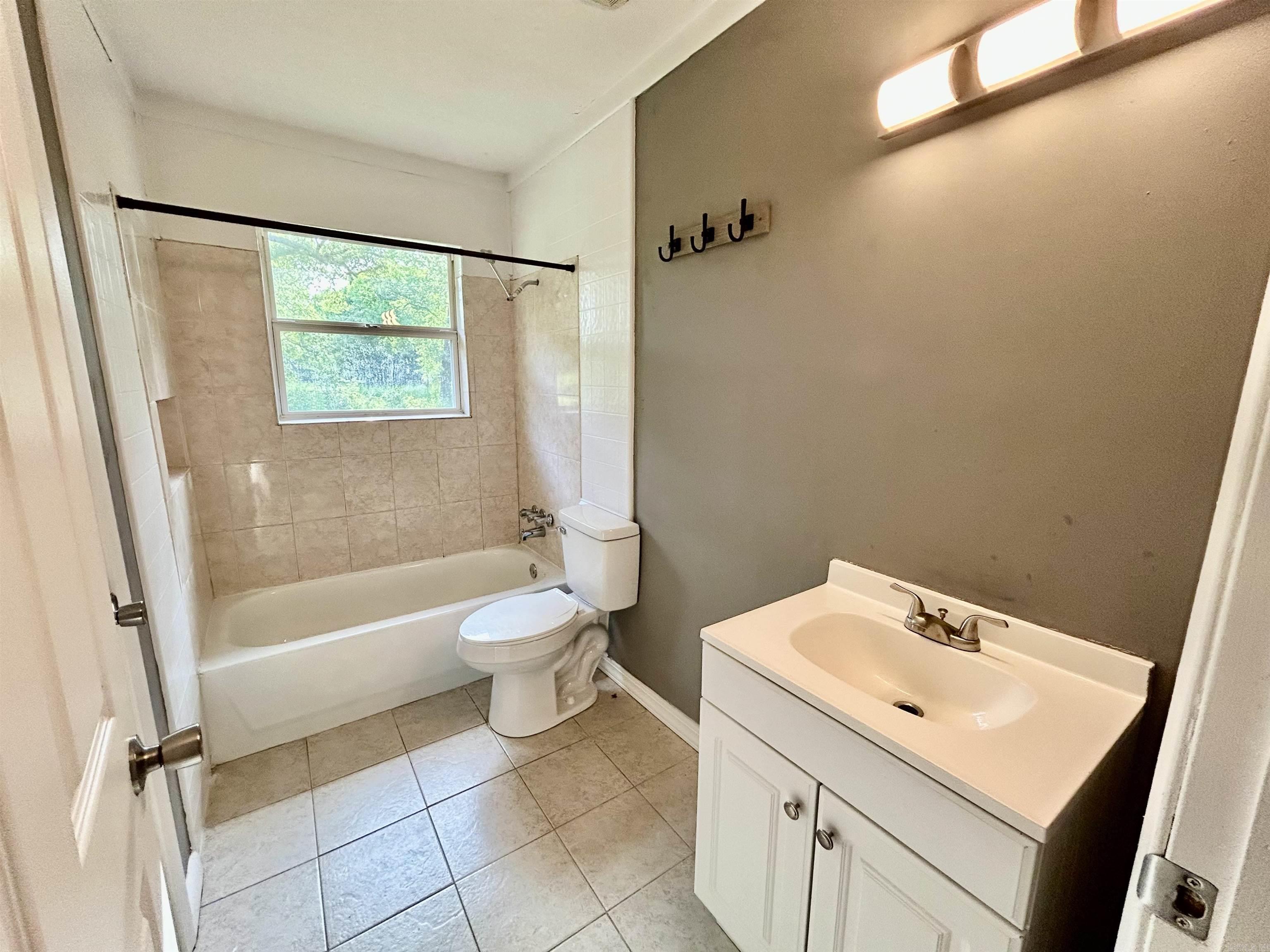 802 S Houston  Russellville, AR