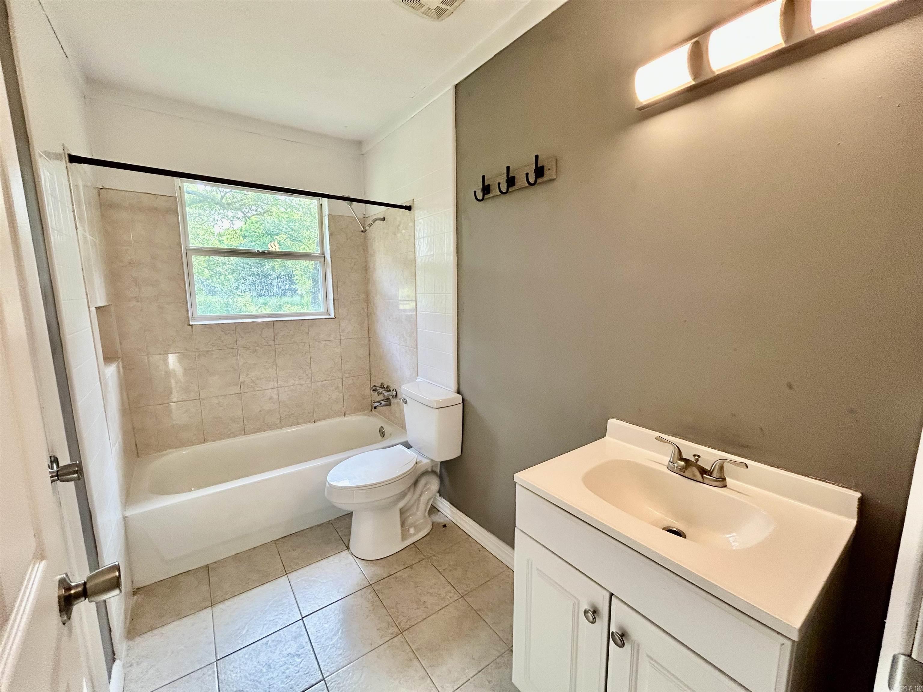 802 S Houston  Russellville, AR