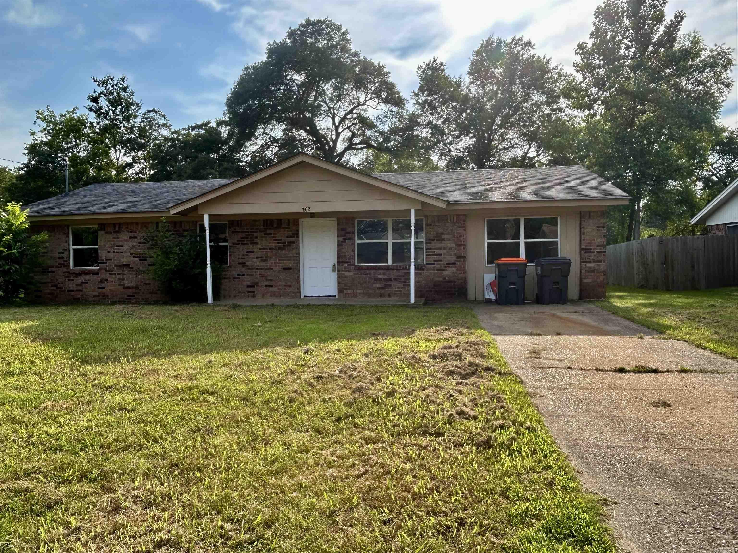 802 S Houston  Russellville, AR