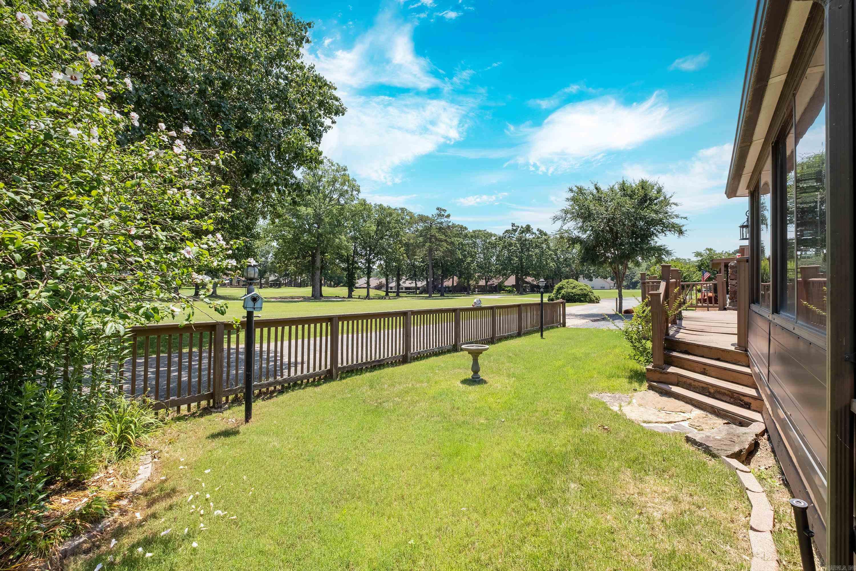 8 Ninth Fairway  Maumelle, AR