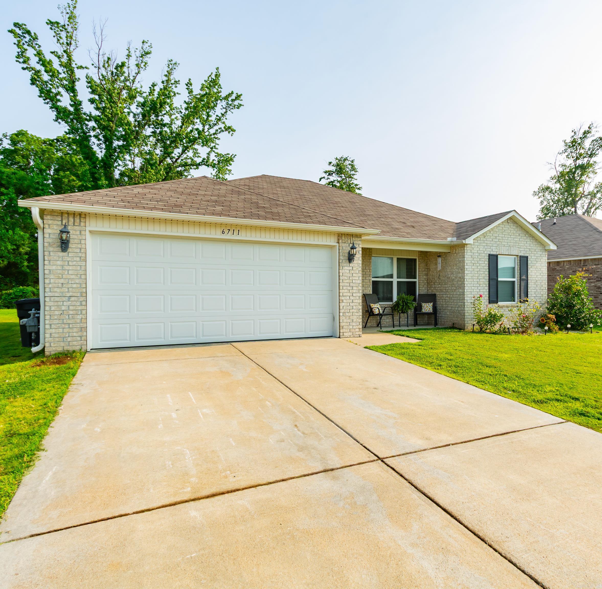 6711 White Oak Way  North Little Rock, AR