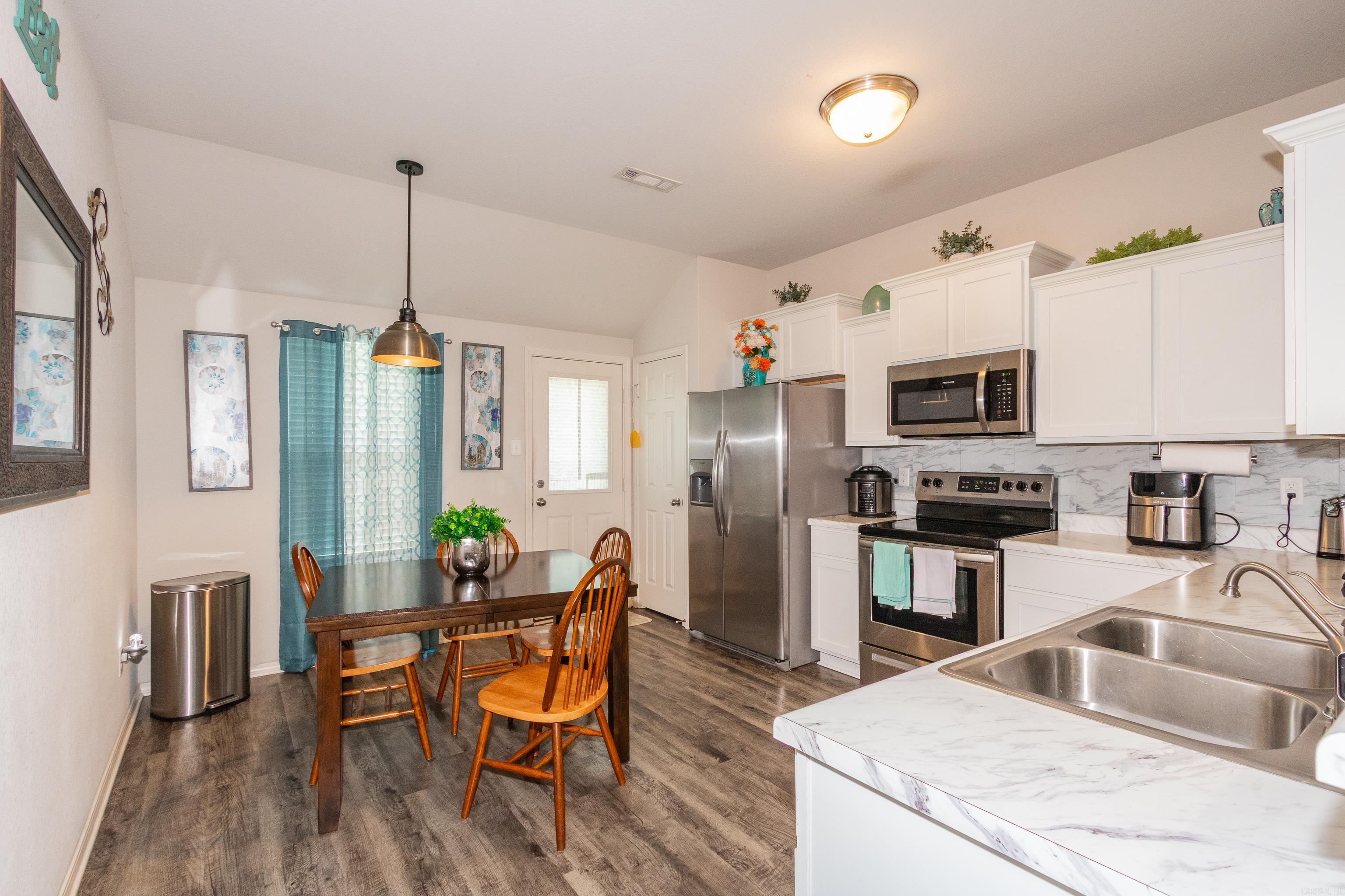 6711 White Oak Way  North Little Rock, AR