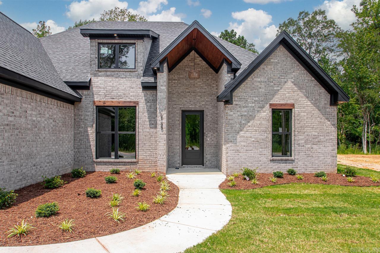 6185 Creekwater  Bryant, AR