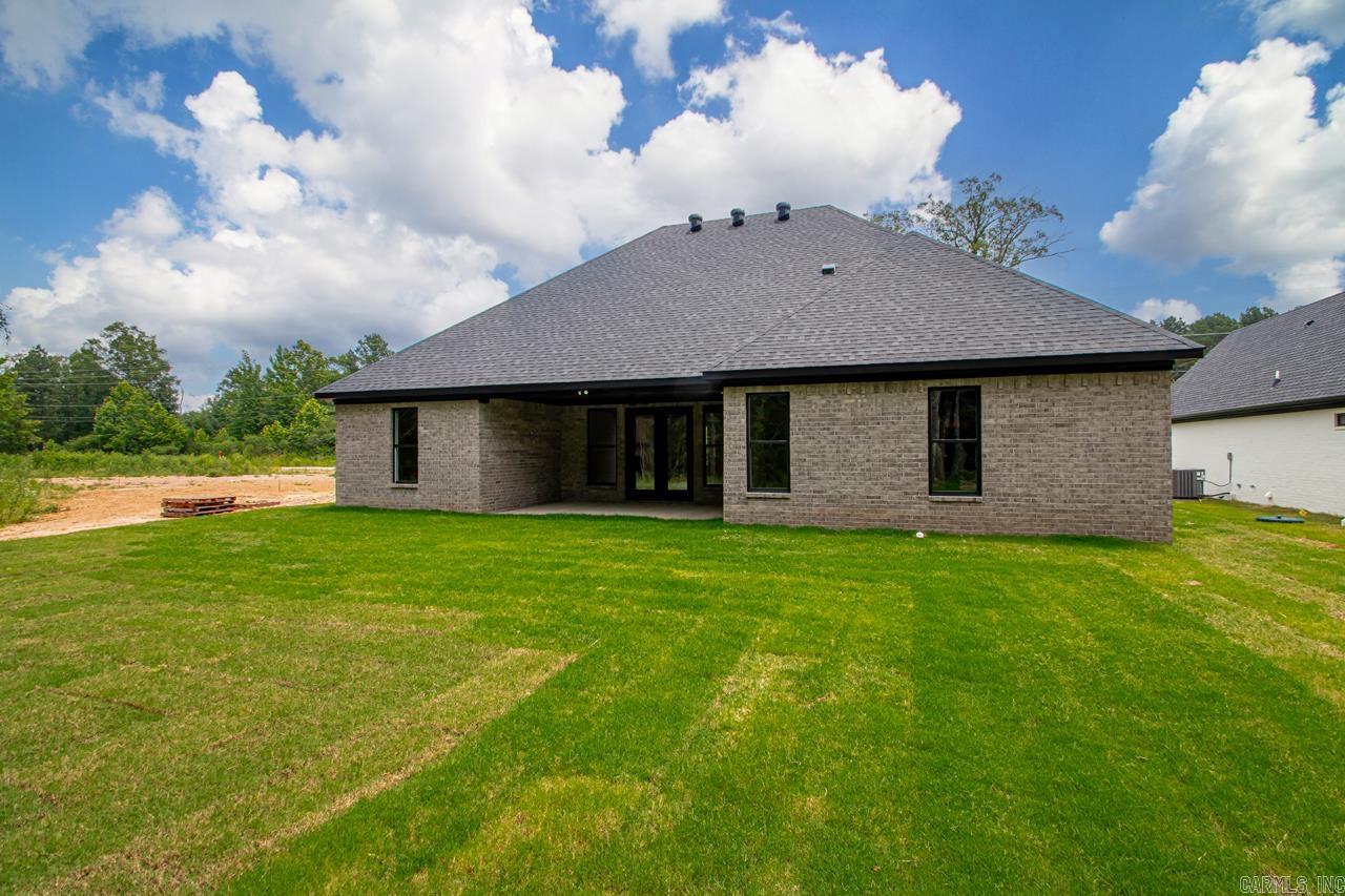 6185 Creekwater  Bryant, AR
