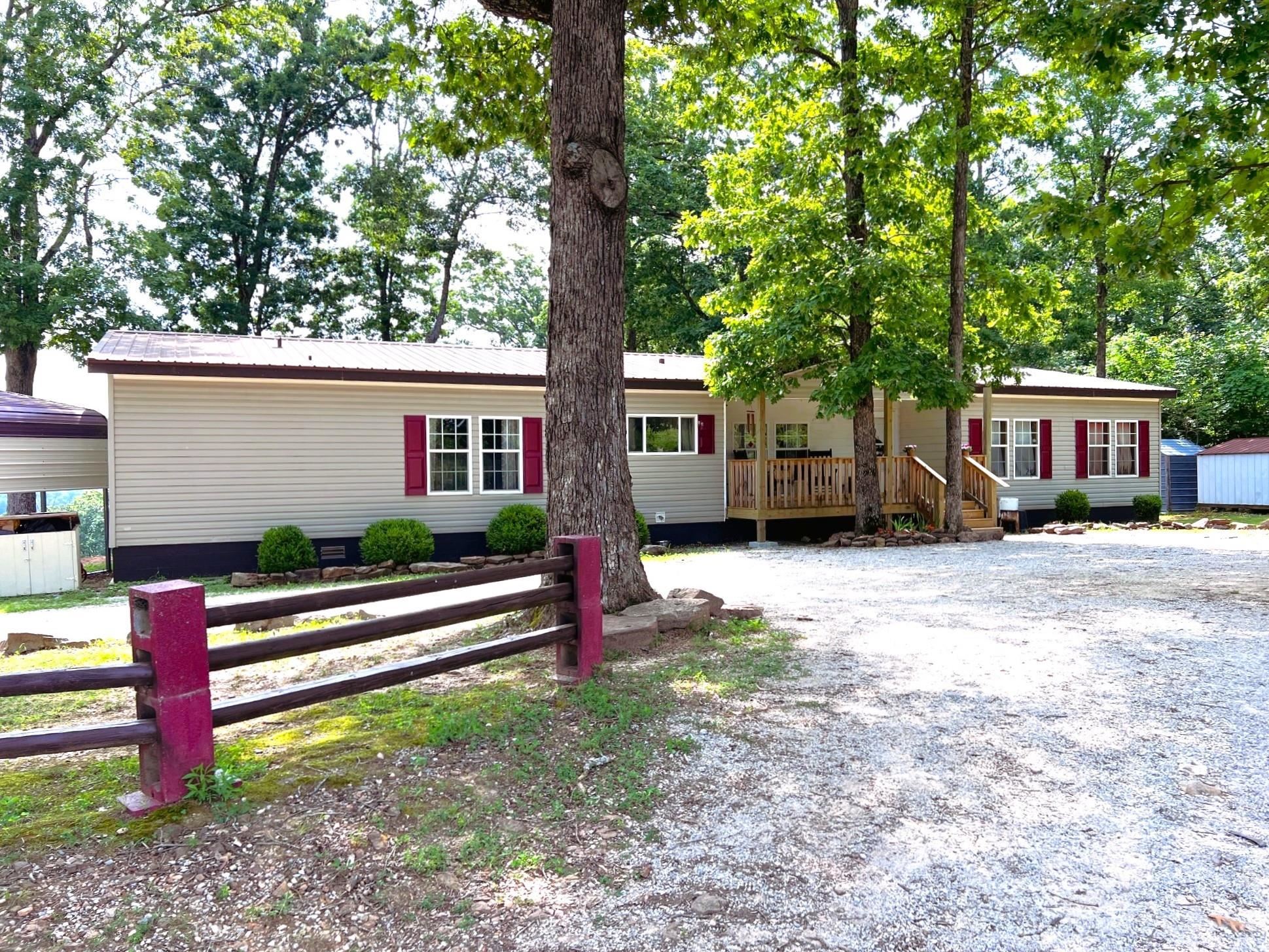 1852 Prince  Mountain View, AR