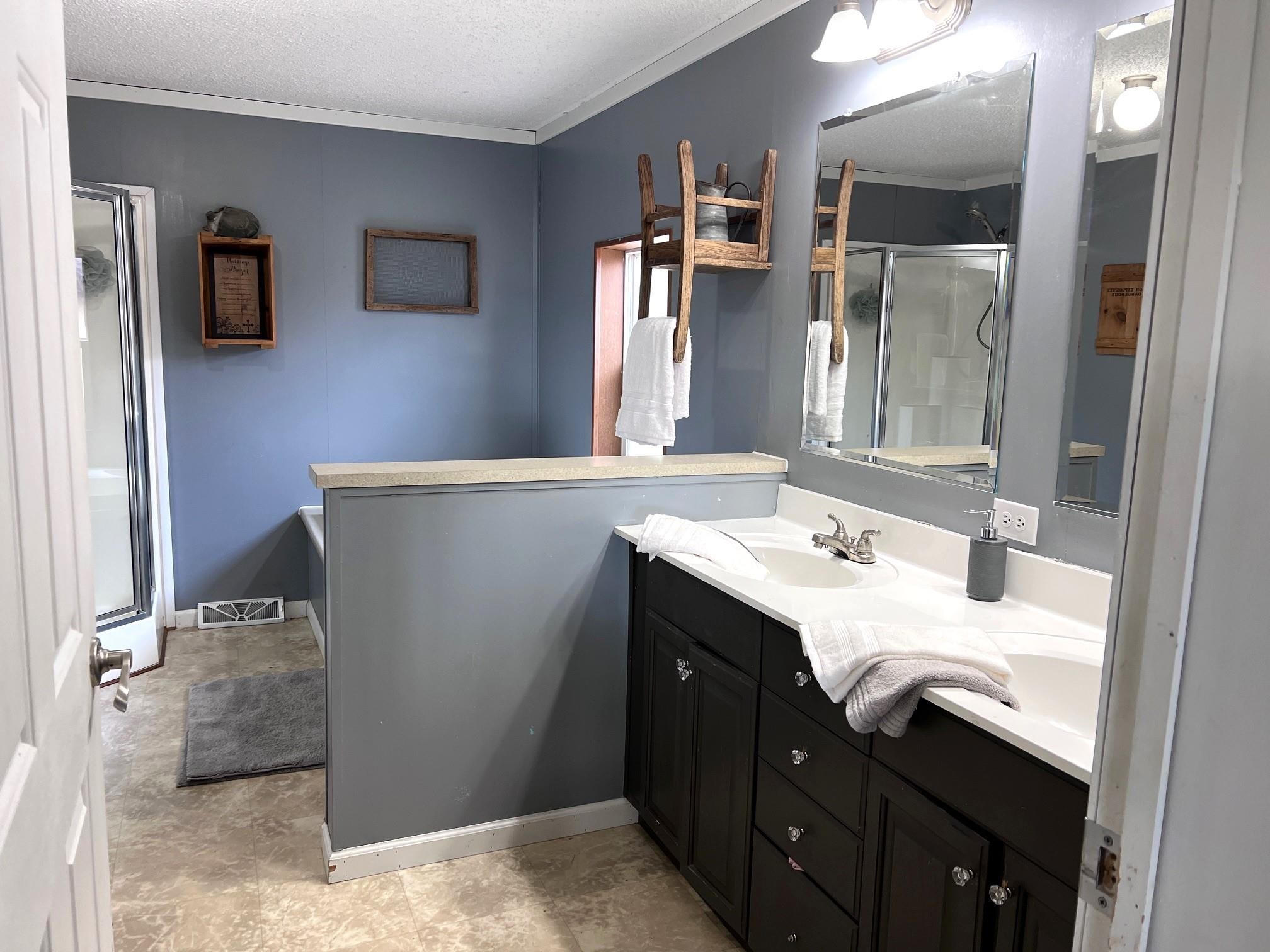 1852 Prince  Mountain View, AR