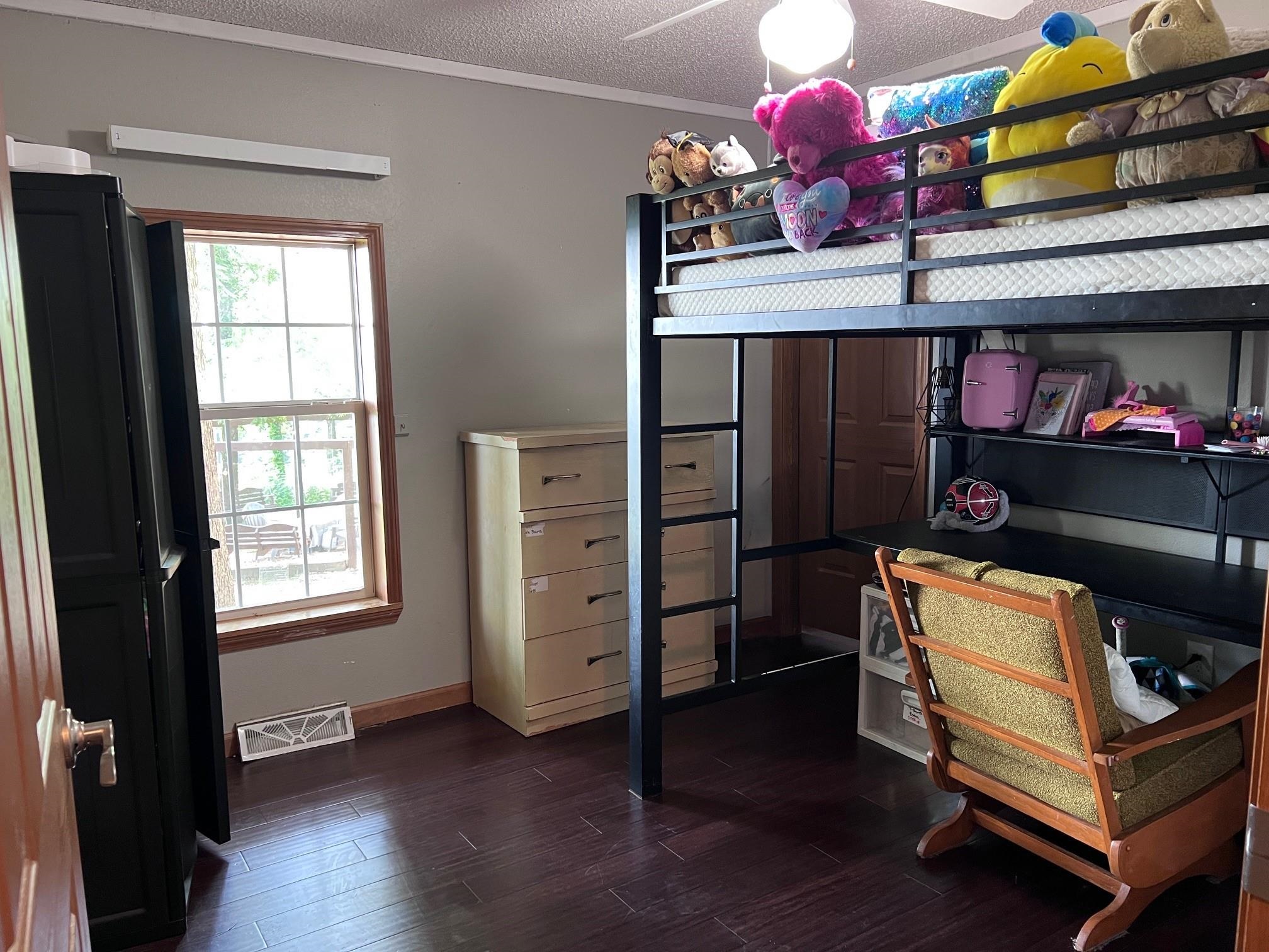 1852 Prince  Mountain View, AR