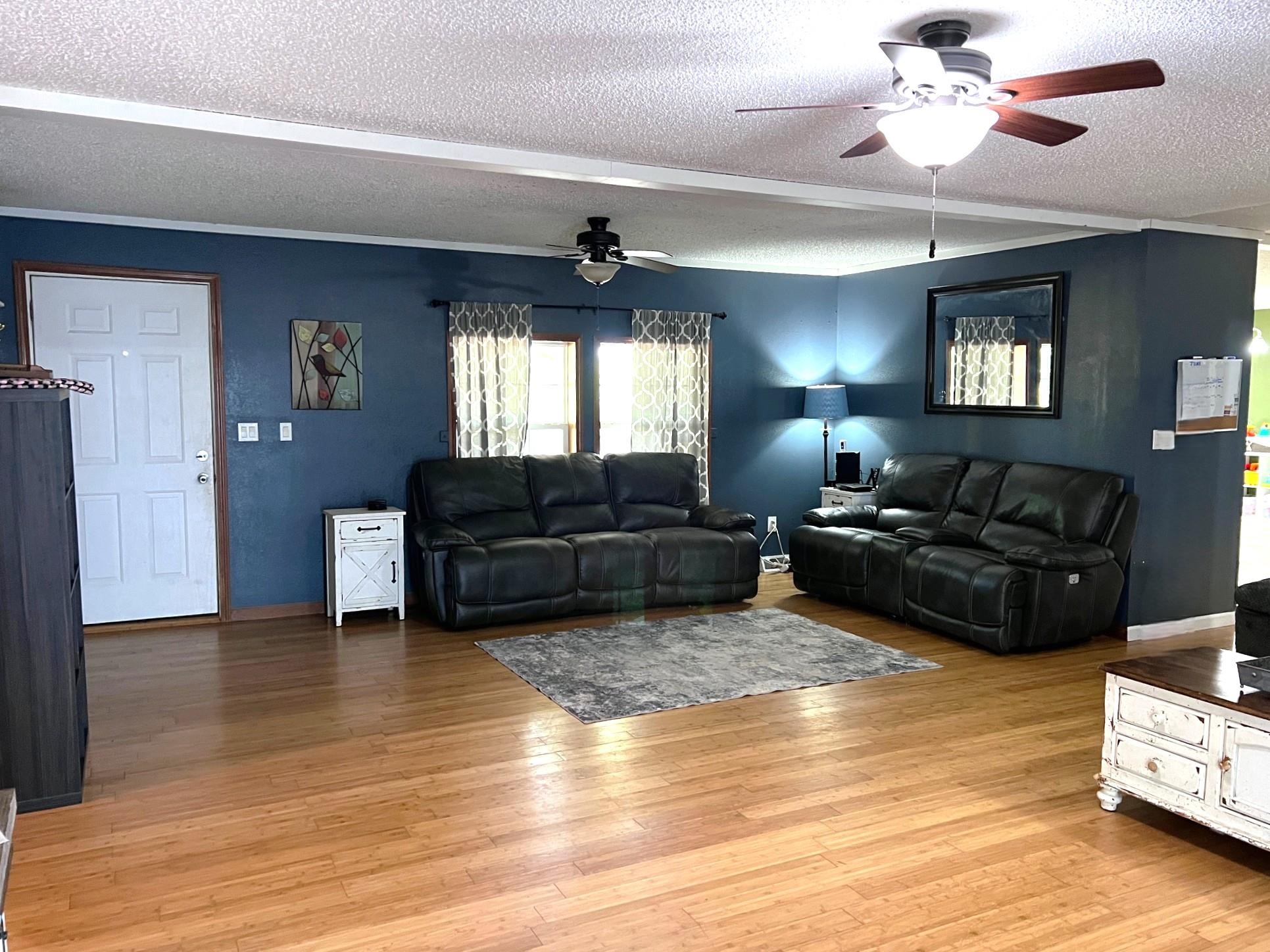 1852 Prince  Mountain View, AR