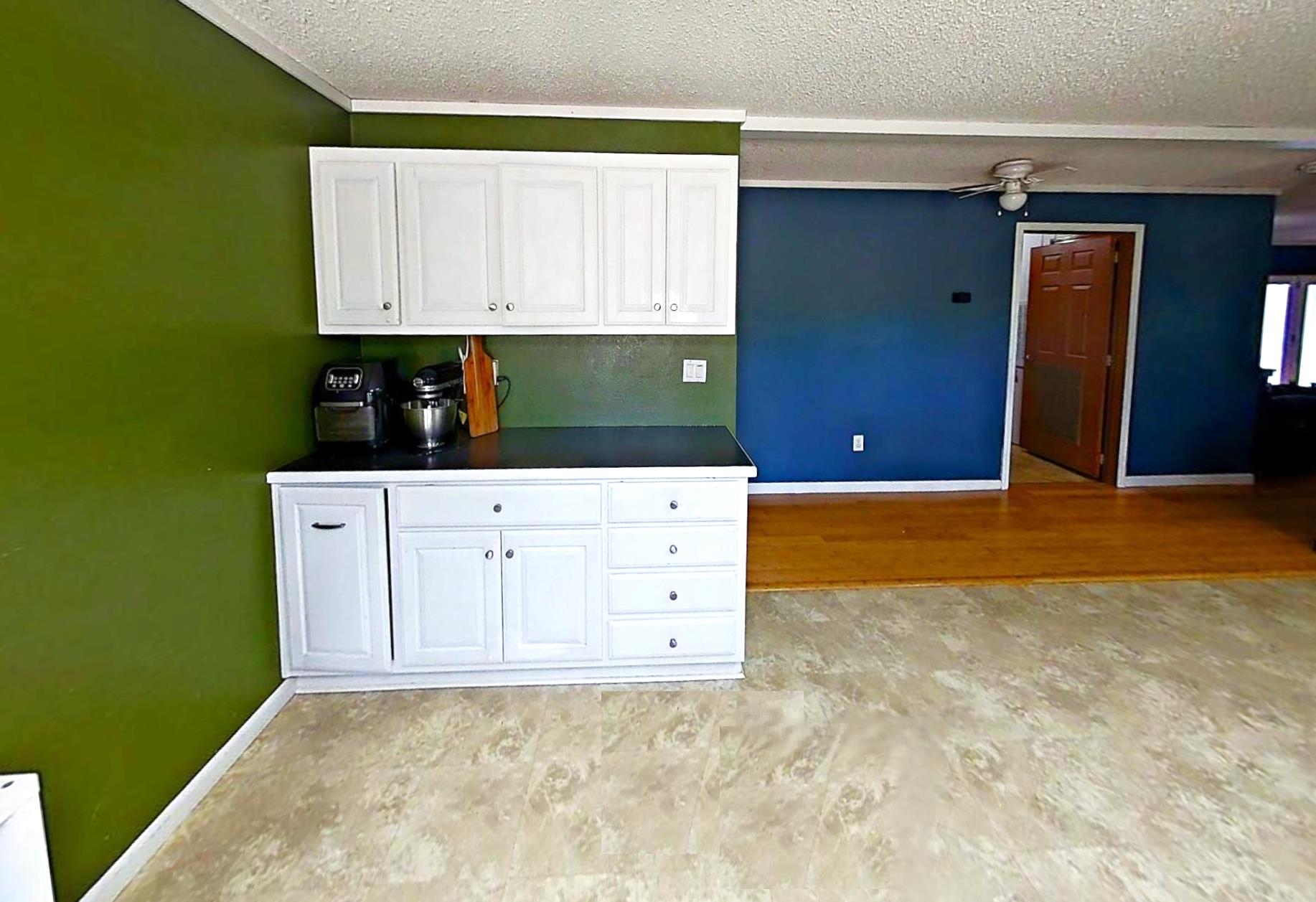 1852 Prince  Mountain View, AR