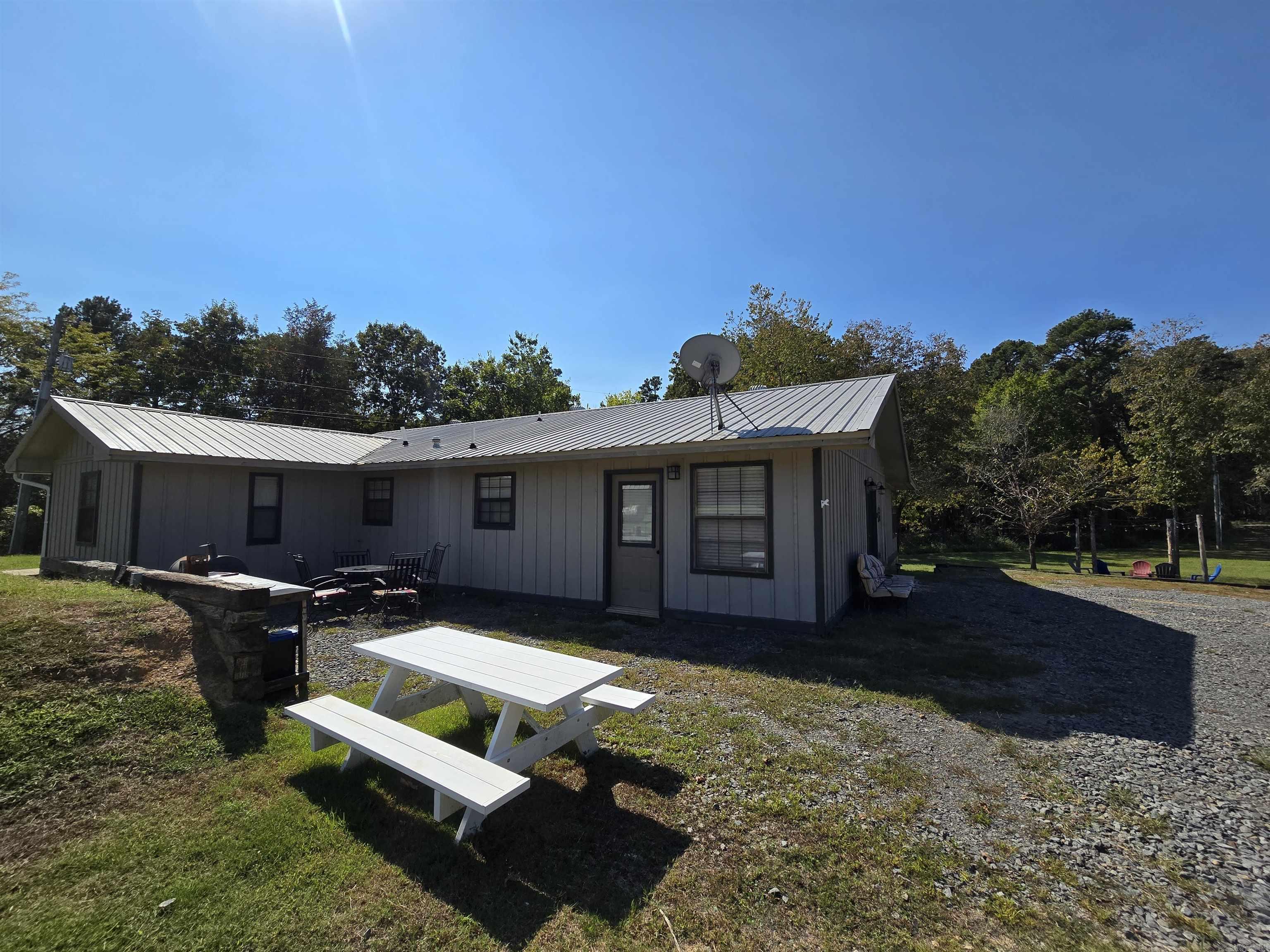 3189 Brownsville  Greers Ferry, AR