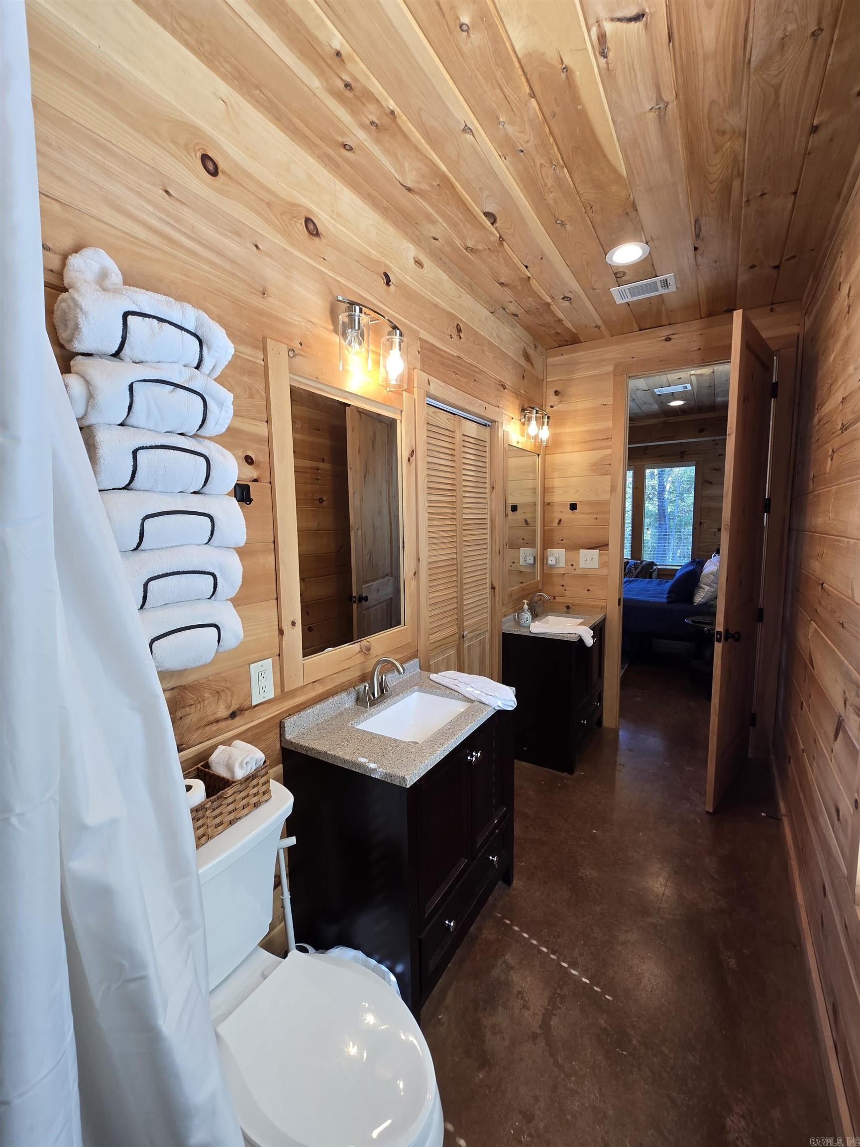 3193 Brownsville  Greers Ferry, AR